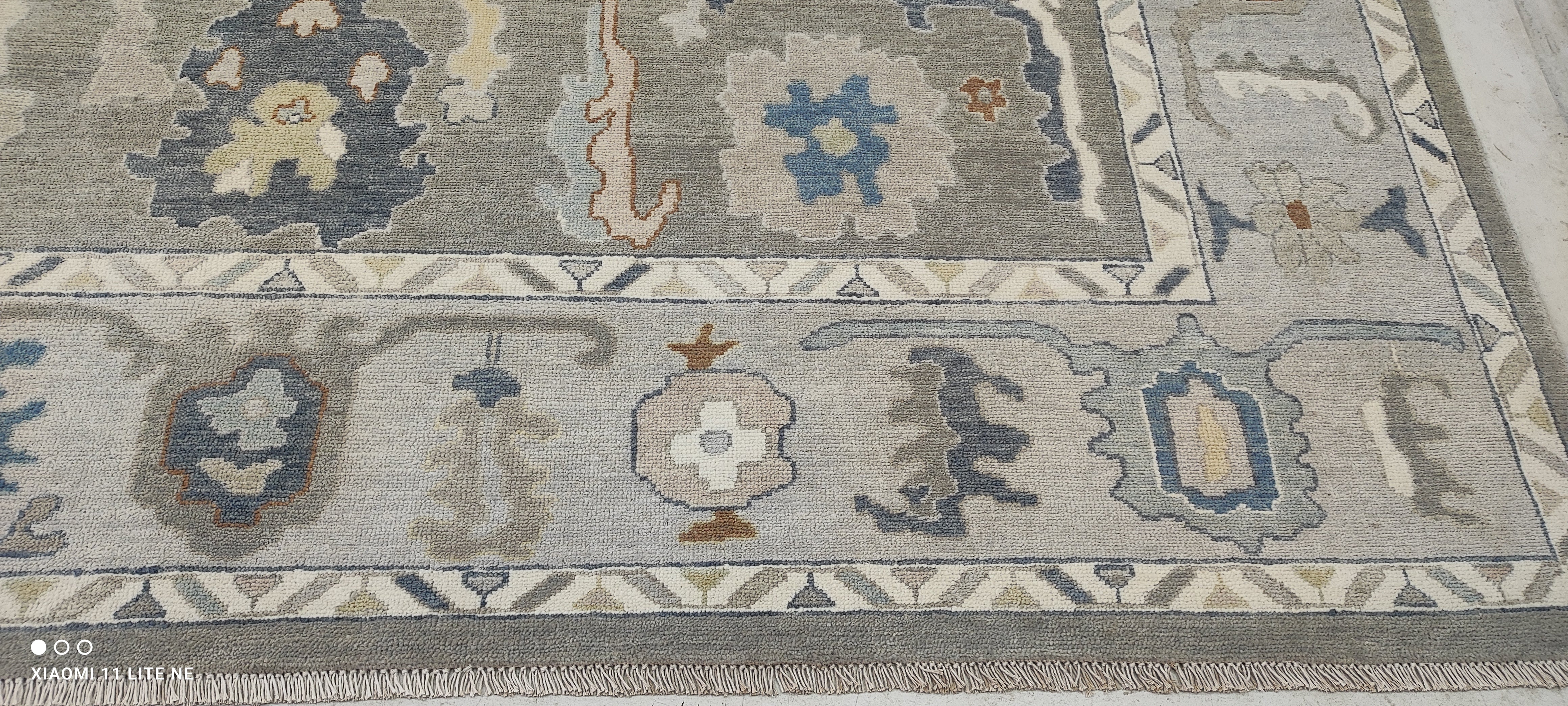 Yasmine Cope 9x11.9 Grey Hand-Knotted Rug