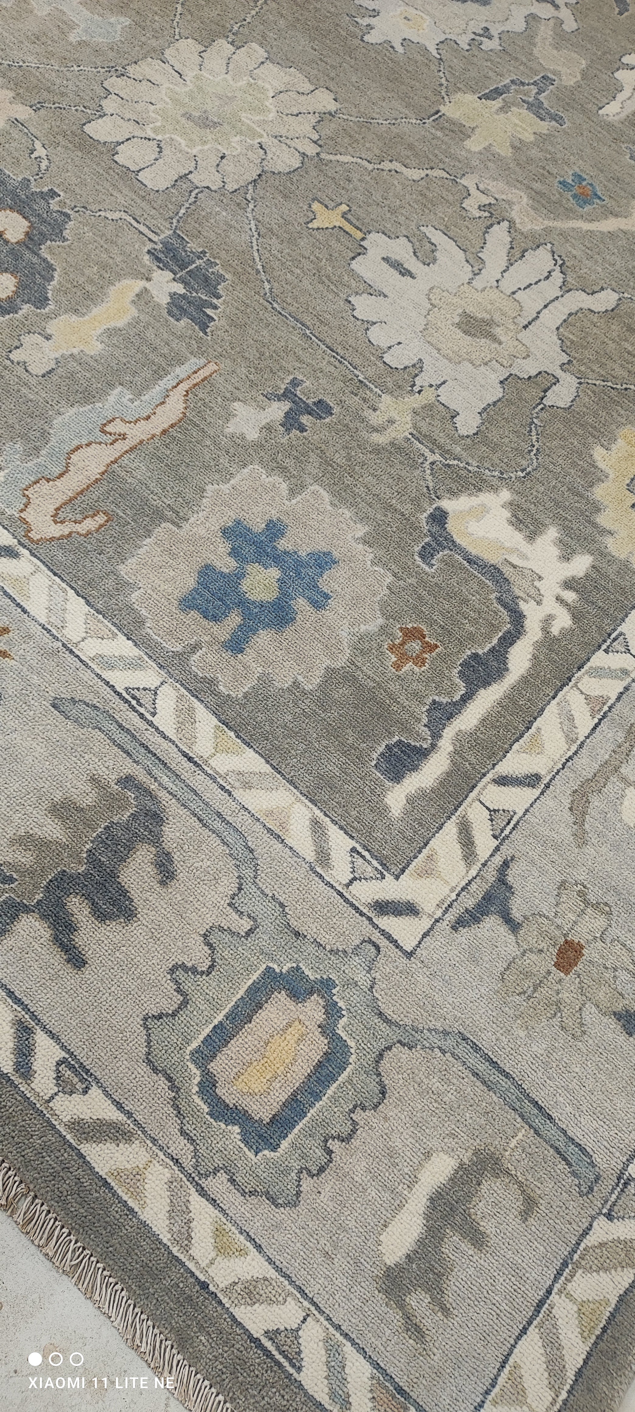 Yasmine Cope 9x11.9 Grey Hand-Knotted Rug
