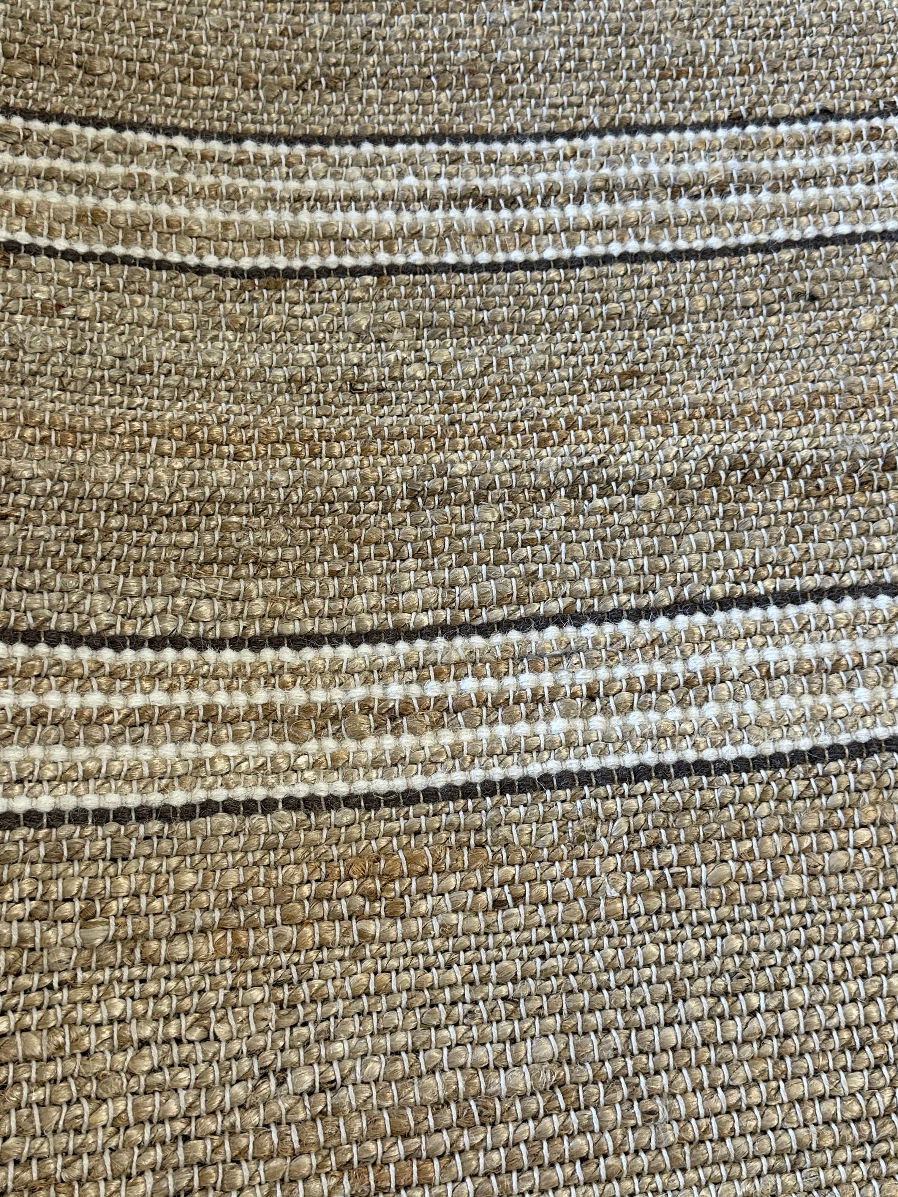 Count Basie Handwoven Striped Natural Jute Rug (Multiple Sizes)
