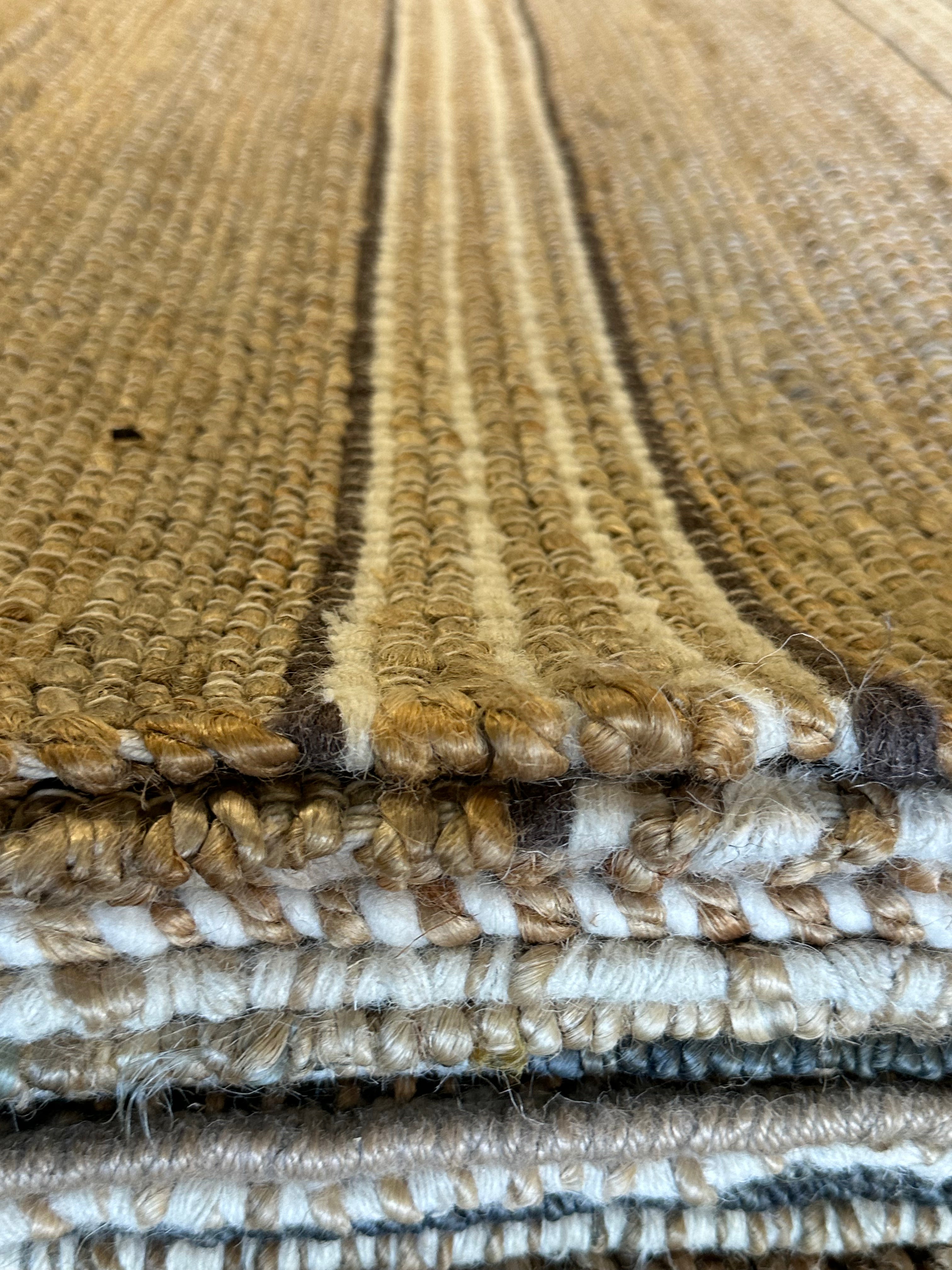 Count Basie Handwoven Striped Natural Jute Rug (Multiple Sizes)