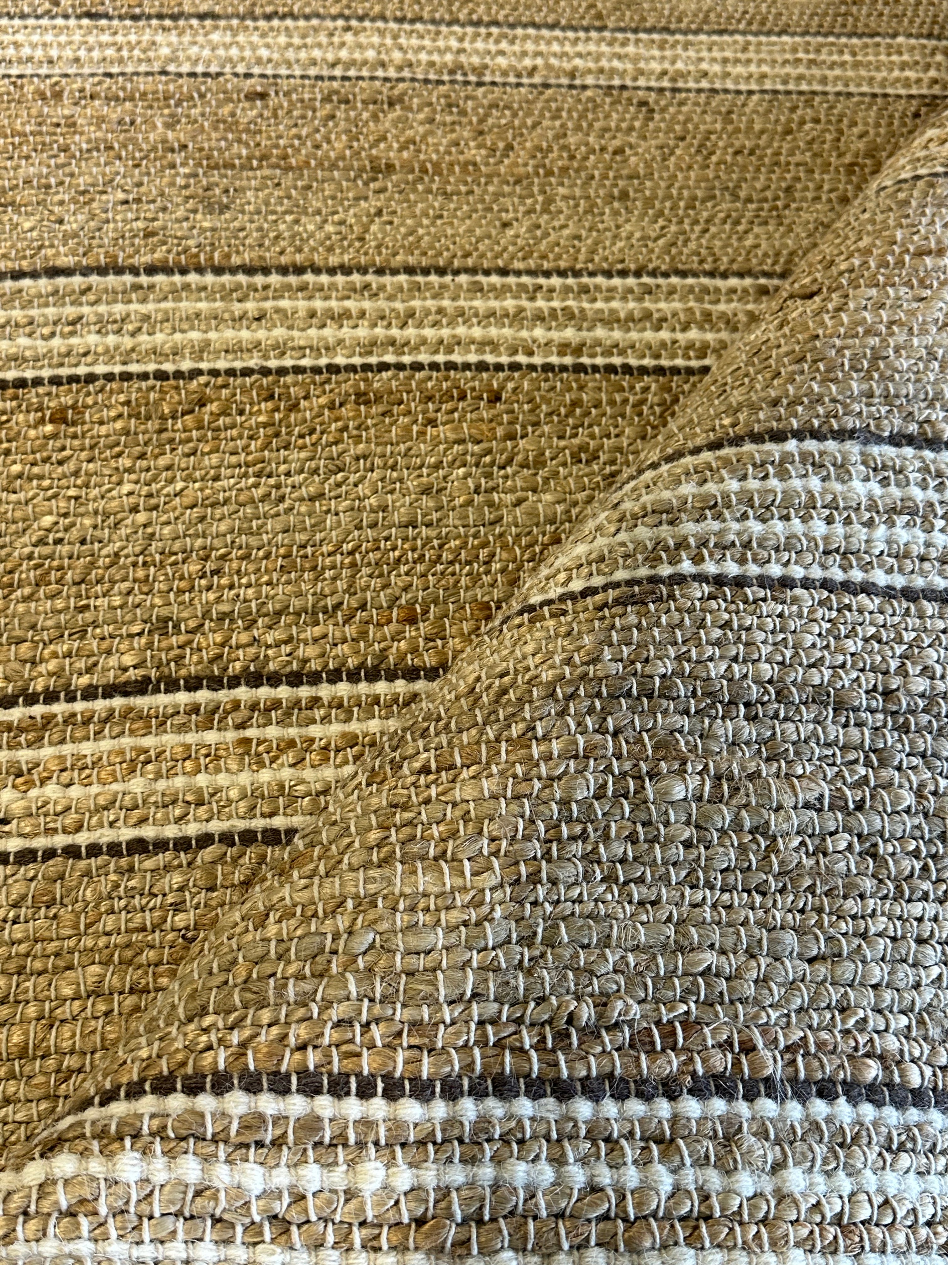 Count Basie Handwoven Striped Natural Jute Rug (Multiple Sizes)