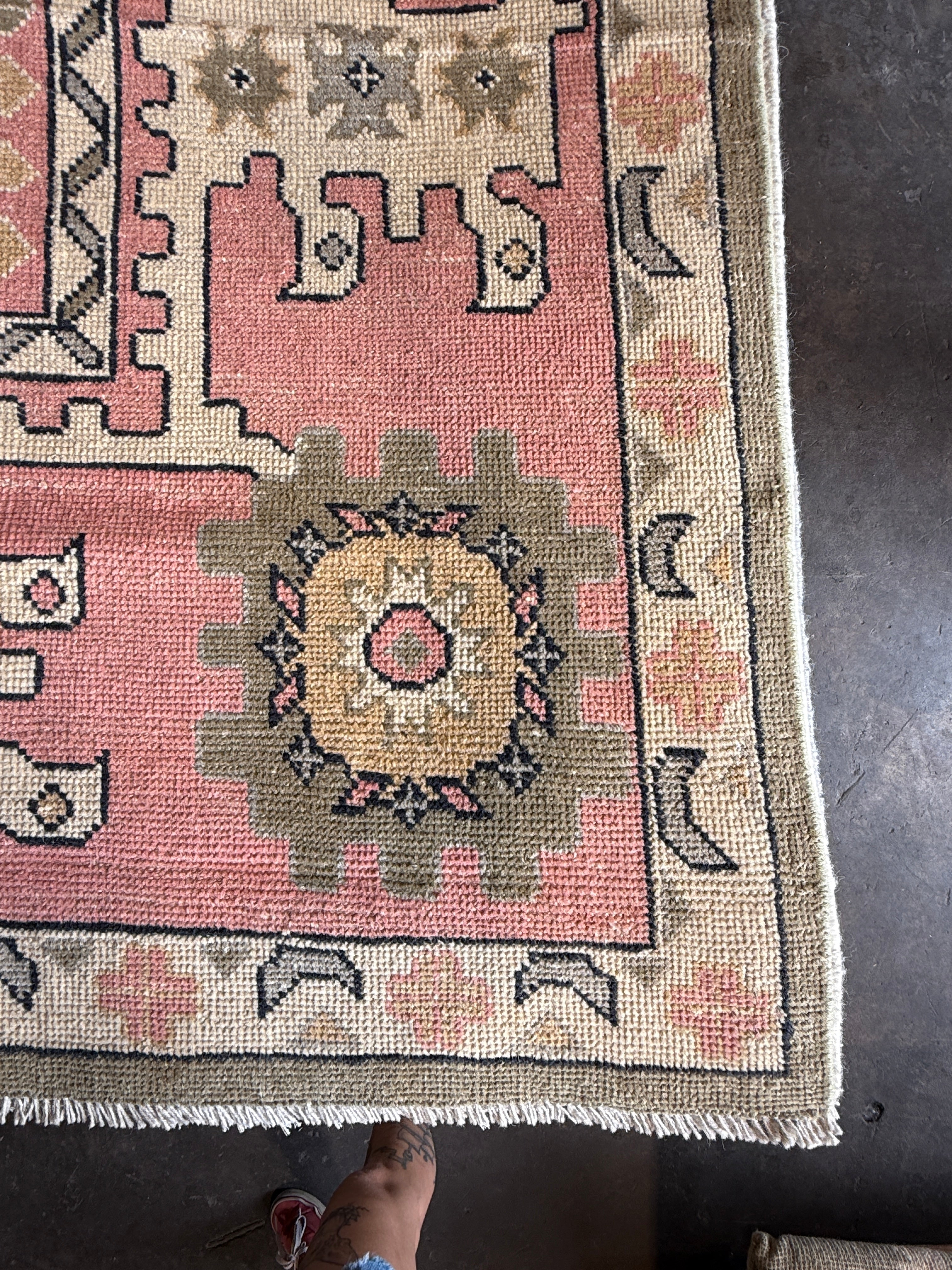 Nicole Jacky 10.2x14 Pink Afghani Oushak
