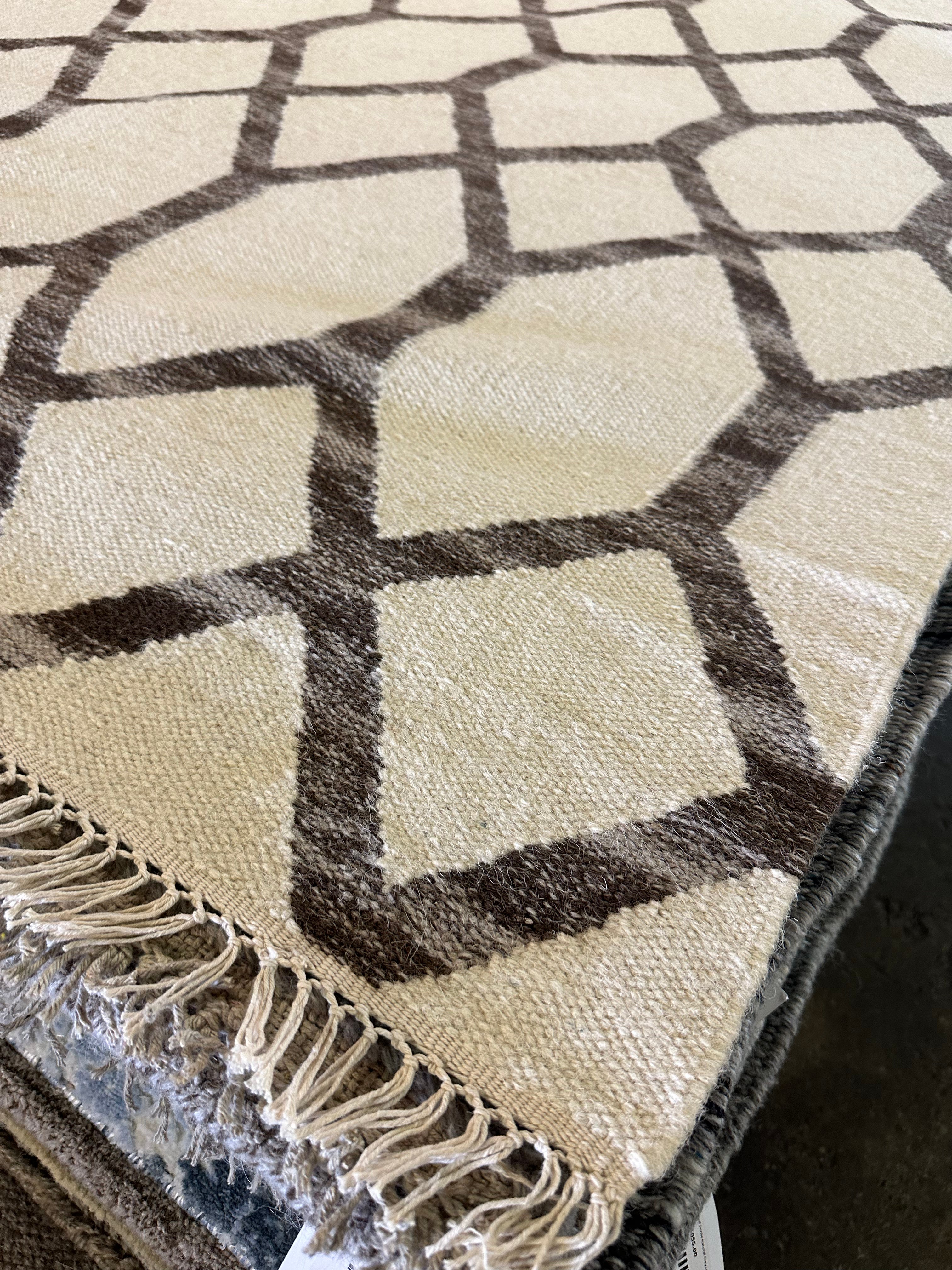 Fisher Heights Handwoven White and Brown Durrie Rug (Multiple Sizes) CLEARANCE