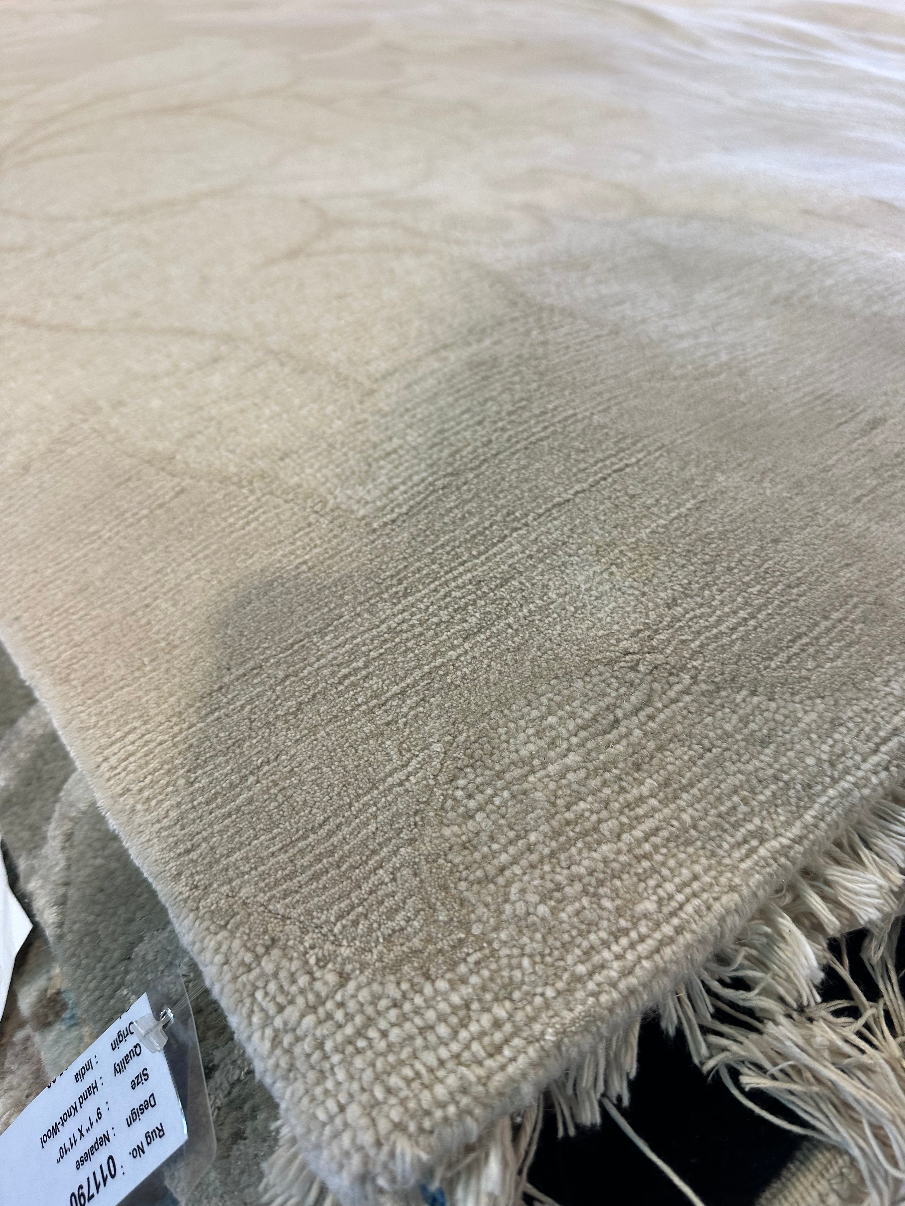 Tyler Durgas 9x12 Granada TK Albicant Tibetan Rug