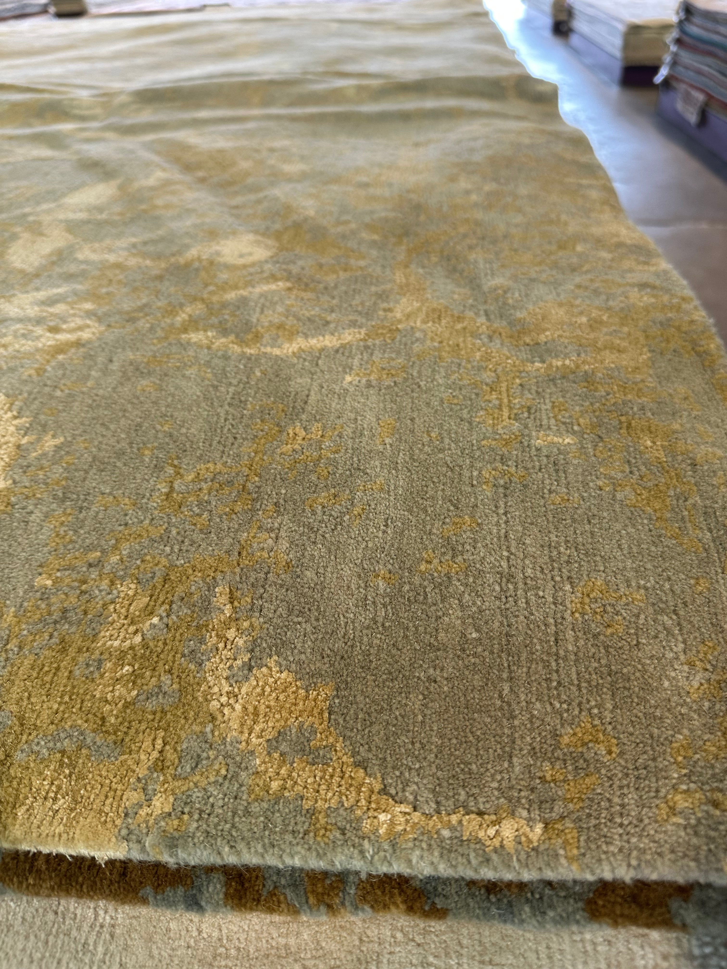 Josh Royal 9x12 Star North Shore Tibetan Rug