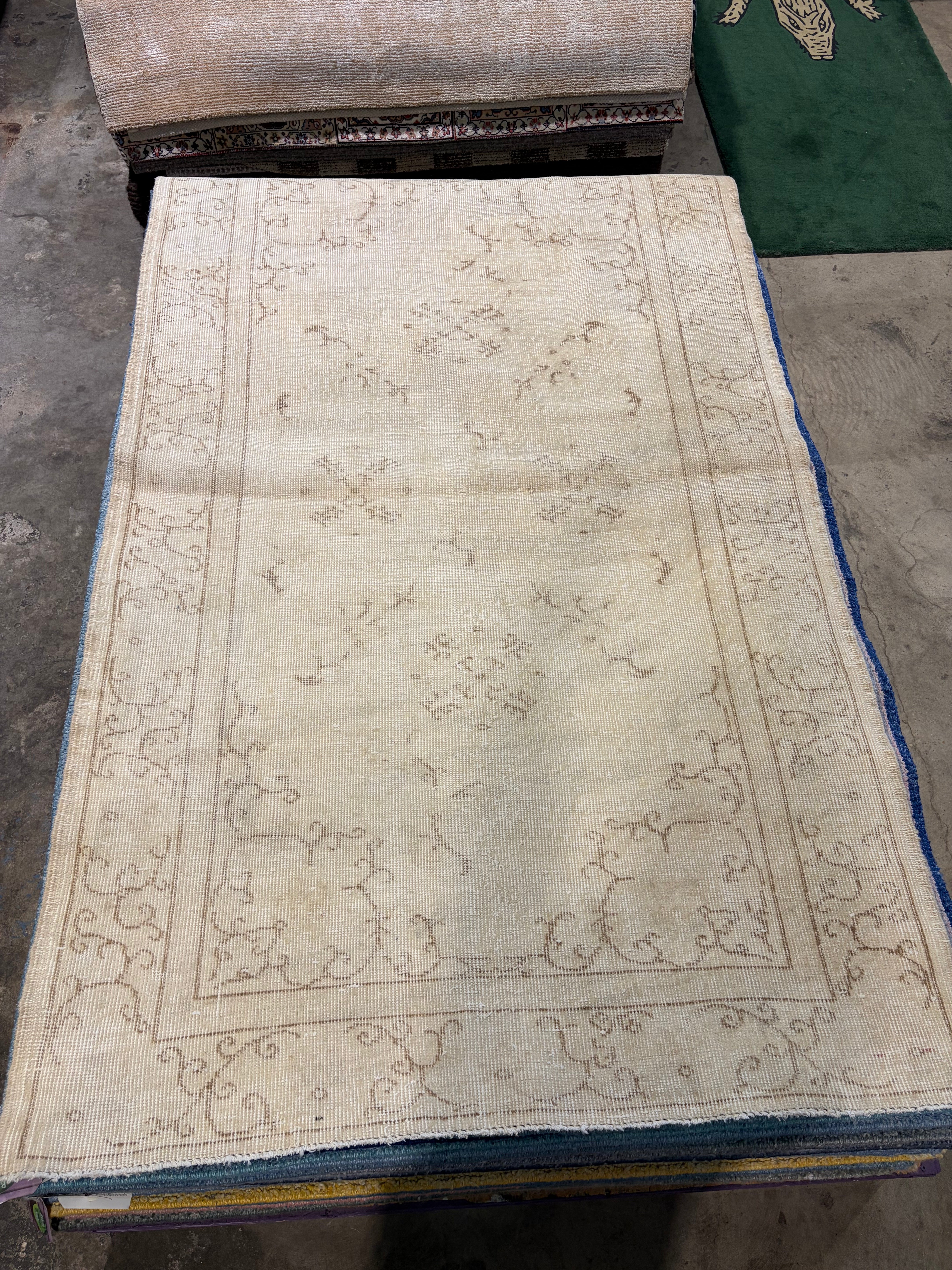 Reagan Barnhill 3.10x6.7 Cream Hand-Knotted Vintage Turkish Oushak