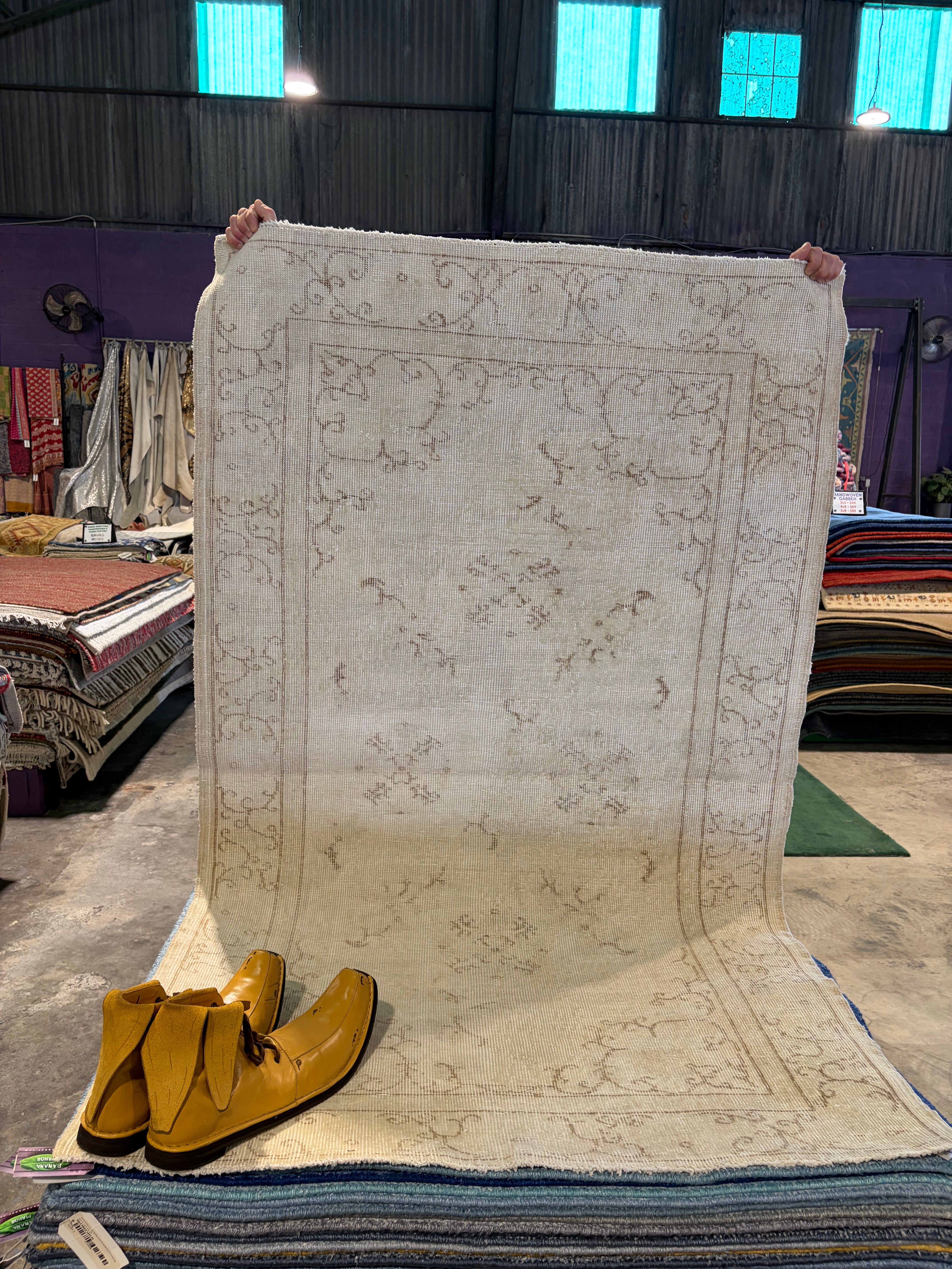 Reagan Barnhill 3.10x6.7 Cream Hand-Knotted Vintage Turkish Oushak