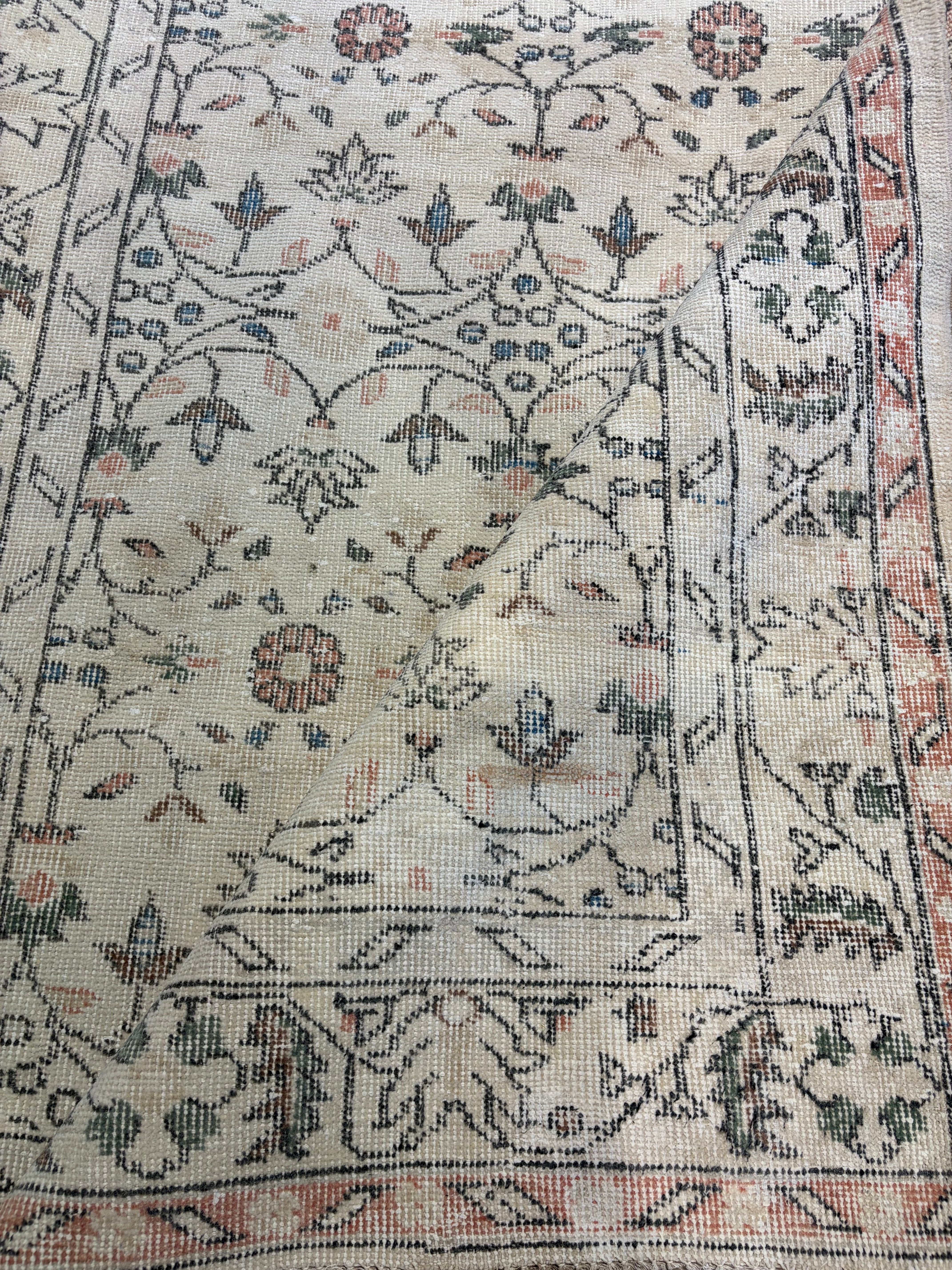 Bridgette Deslatte 4.1x6.10 Cream and Pink Hand-Knotted Vintage Turkish Oushak