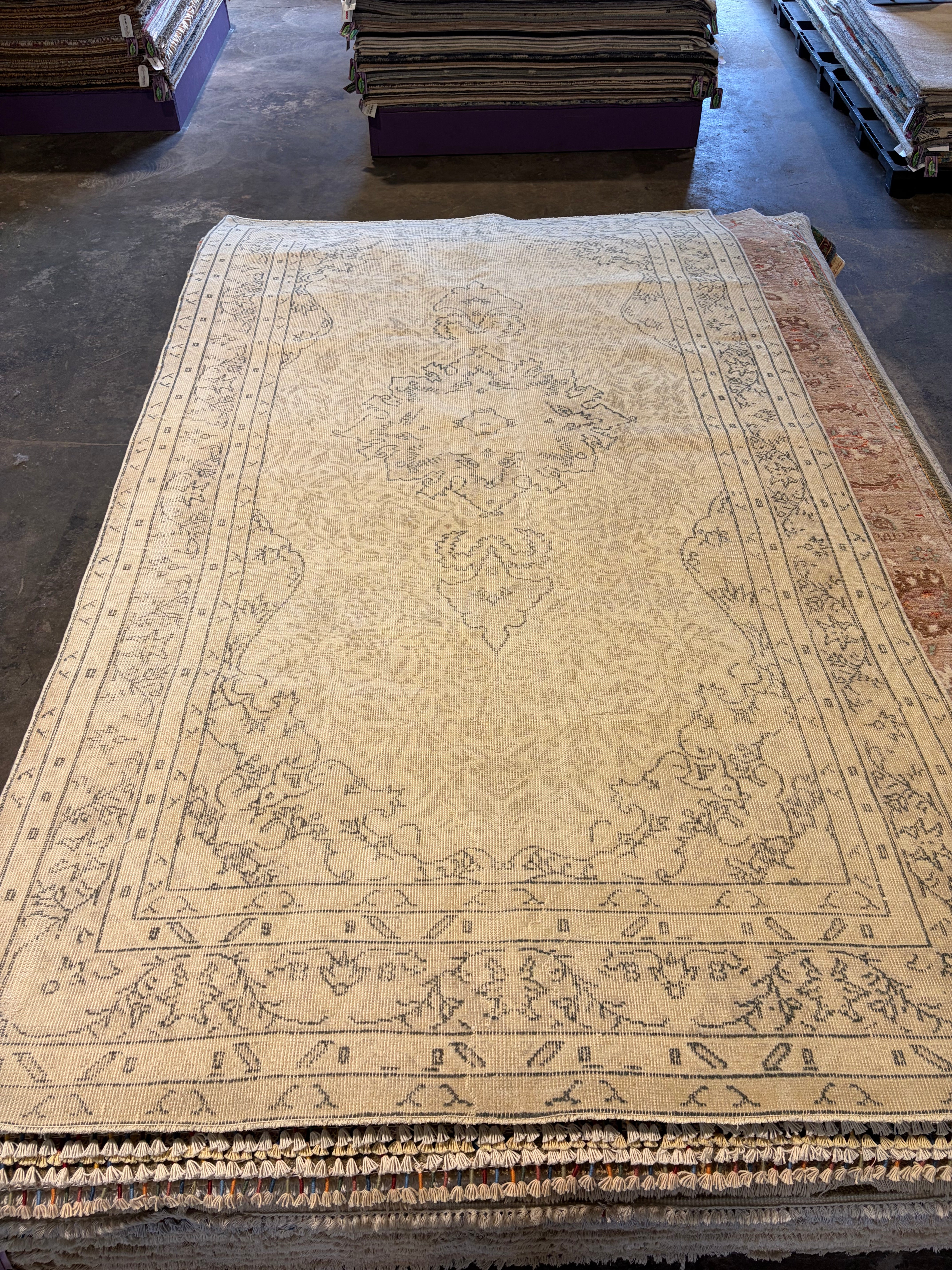 Tish Cyrus 5x8.9 Beige Hand-Knotted Vintage Turkish Oushak