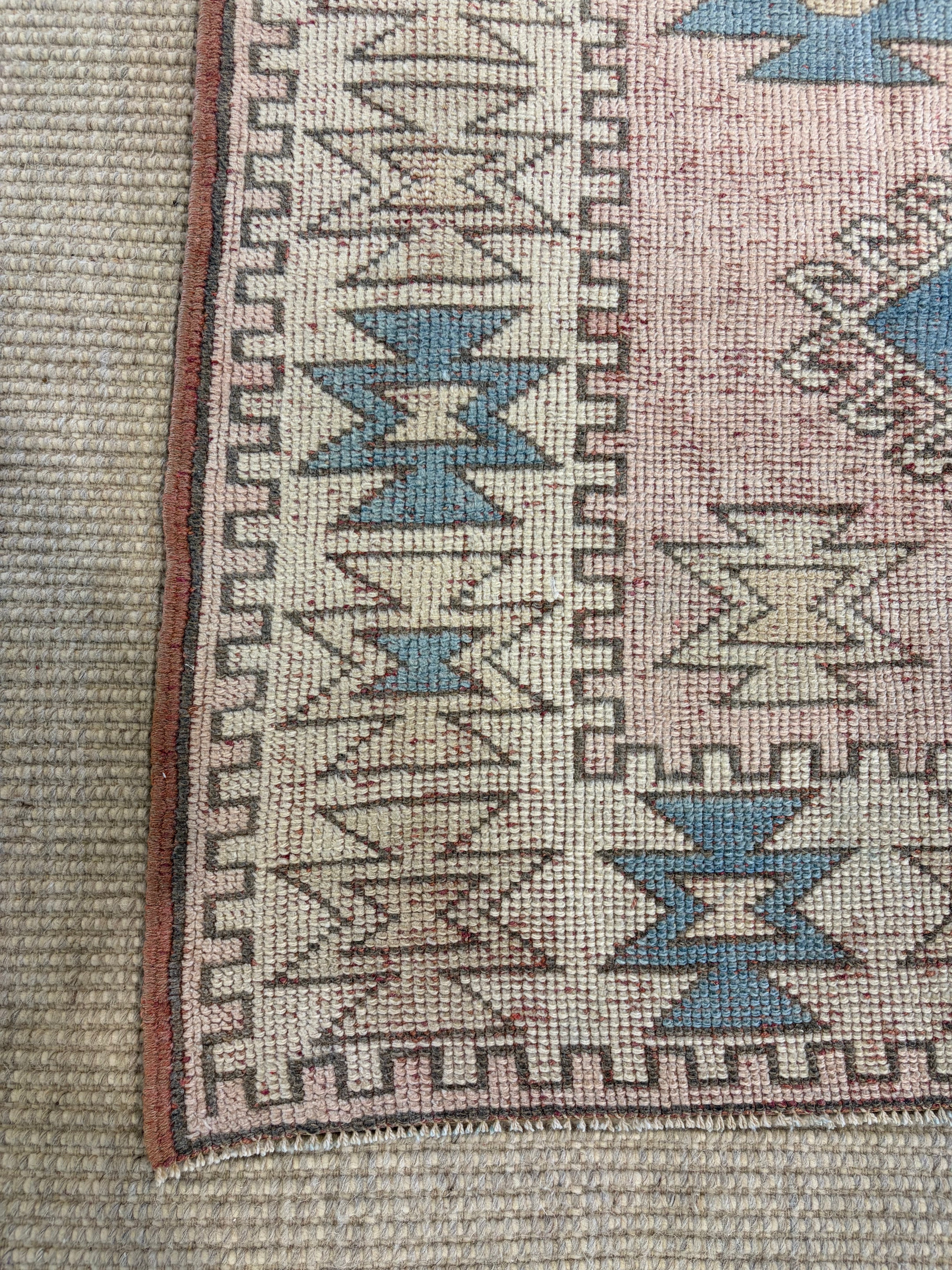 Aubrie Allen 4.9x7.5 Pink and Blue Hand-Knotted Vintage Turkish Oushak
