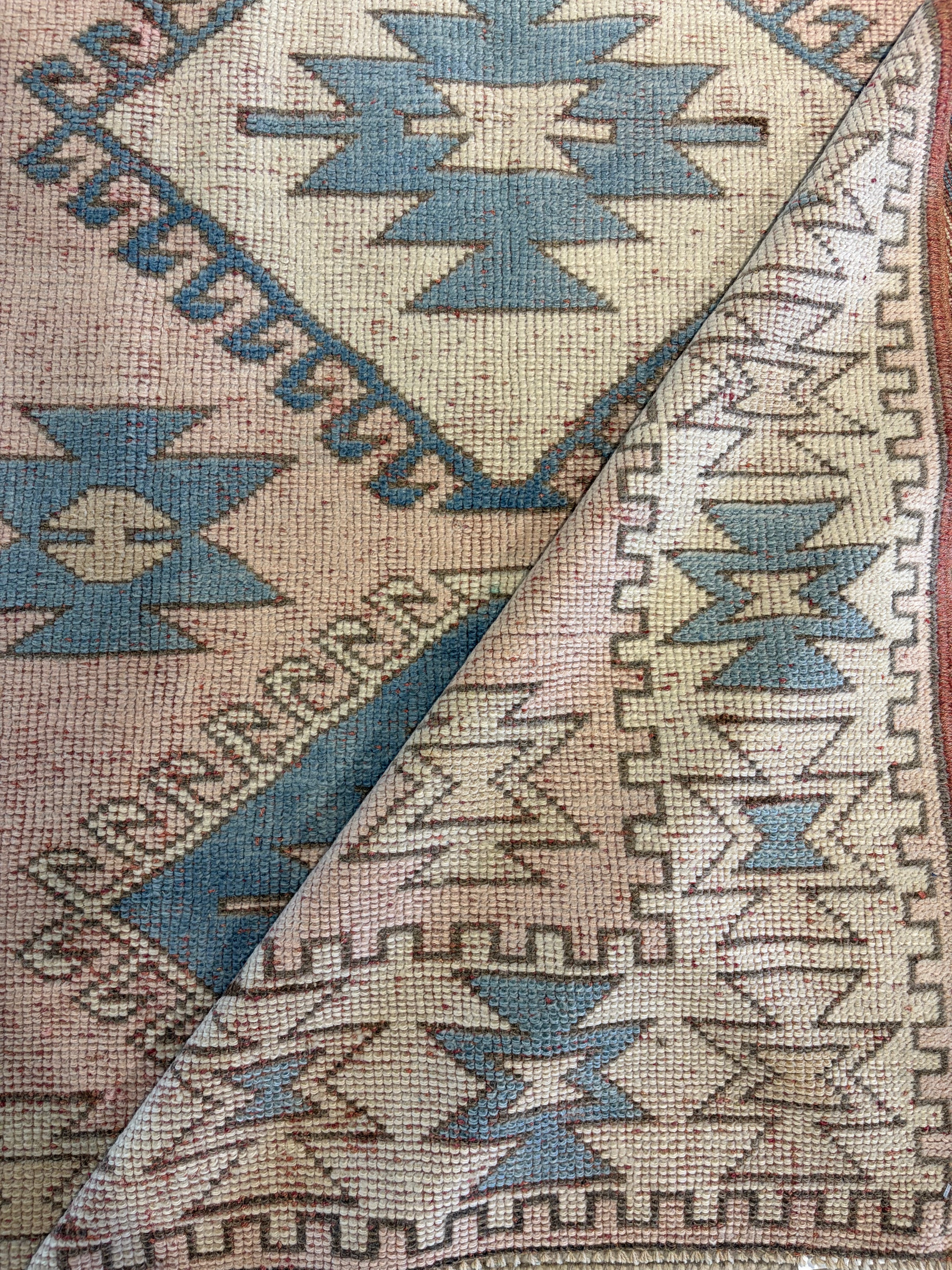 Aubrie Allen 4.9x7.5 Pink and Blue Hand-Knotted Vintage Turkish Oushak