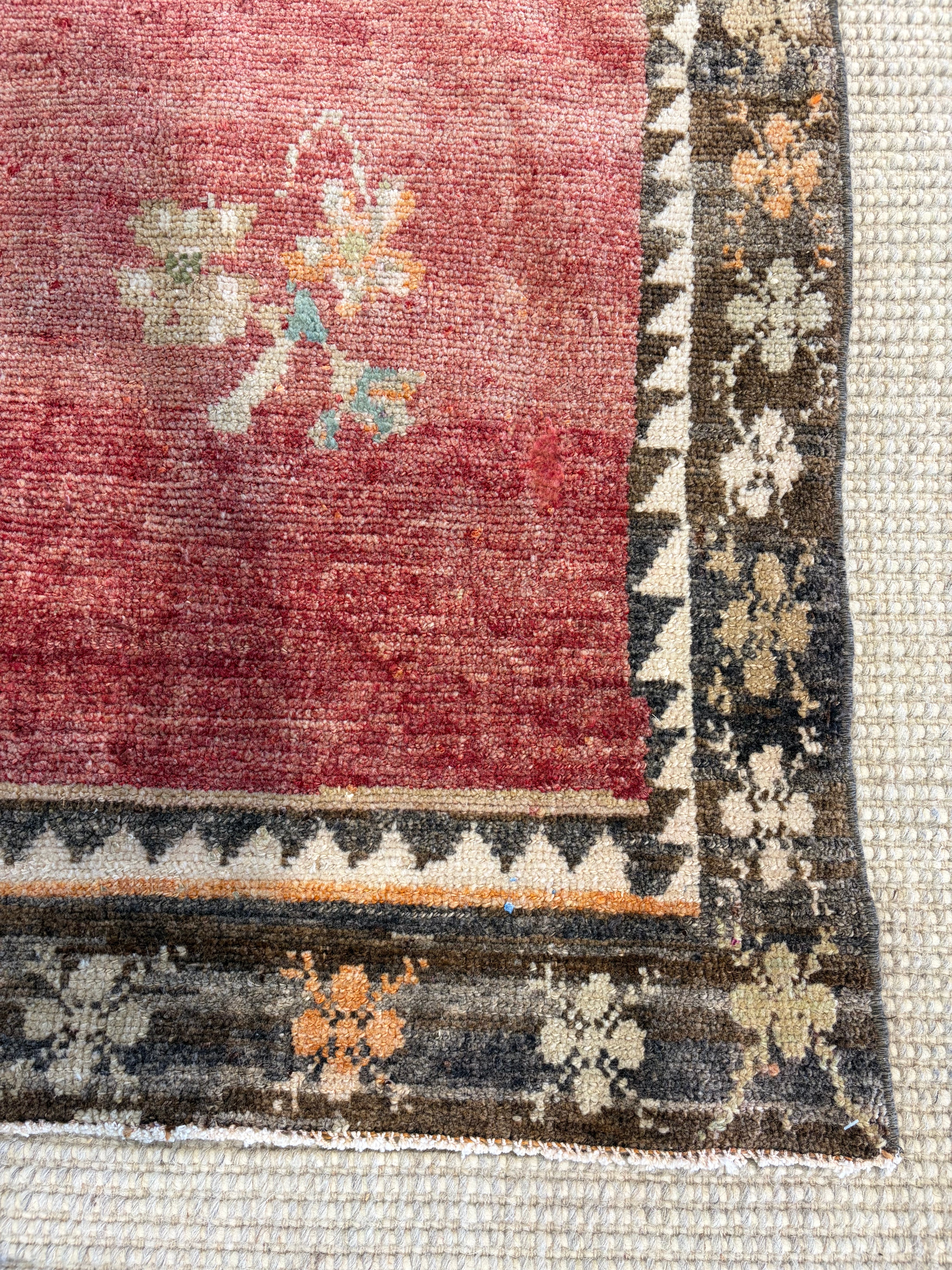 Jane Collins 4.4x5.8 Red Hand-Knotted Vintage Turkish Oushak