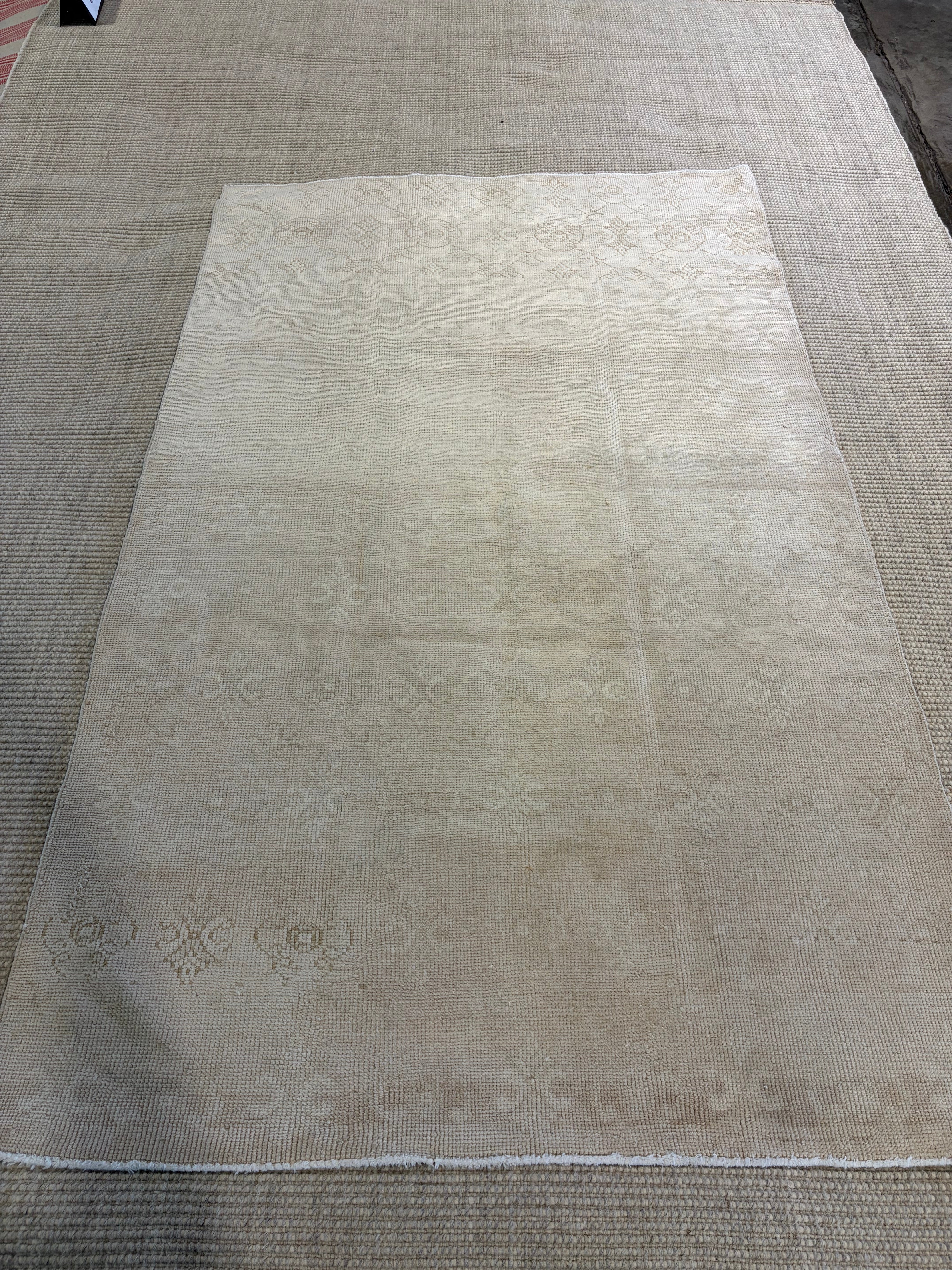 Ciara Mongo 4.4x7.3 Cream Hand-Knotted Vintage Turkish Oushak