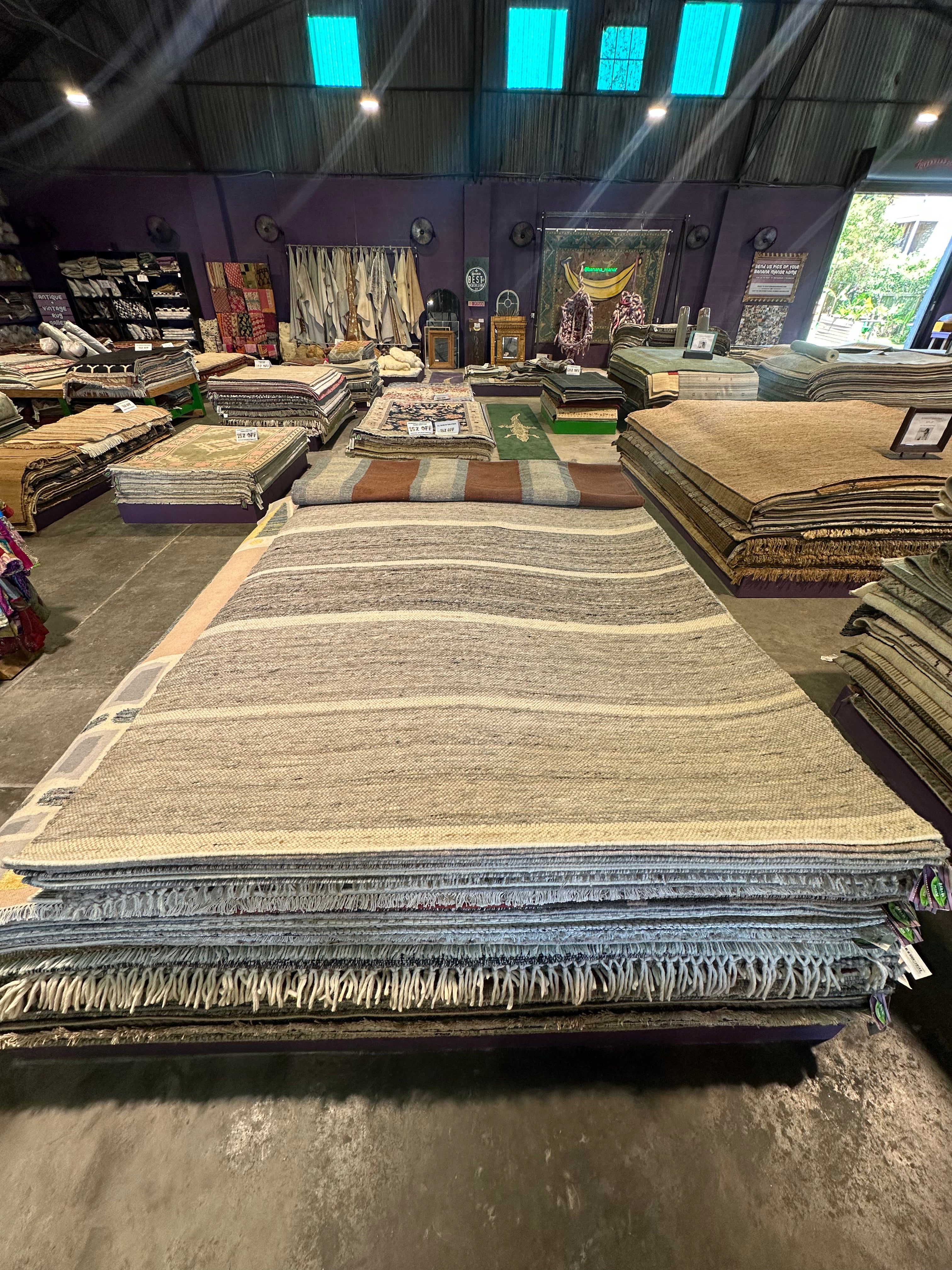 Bennett Jordan 6.9x9.6 Grey Handwoven Modern Rug