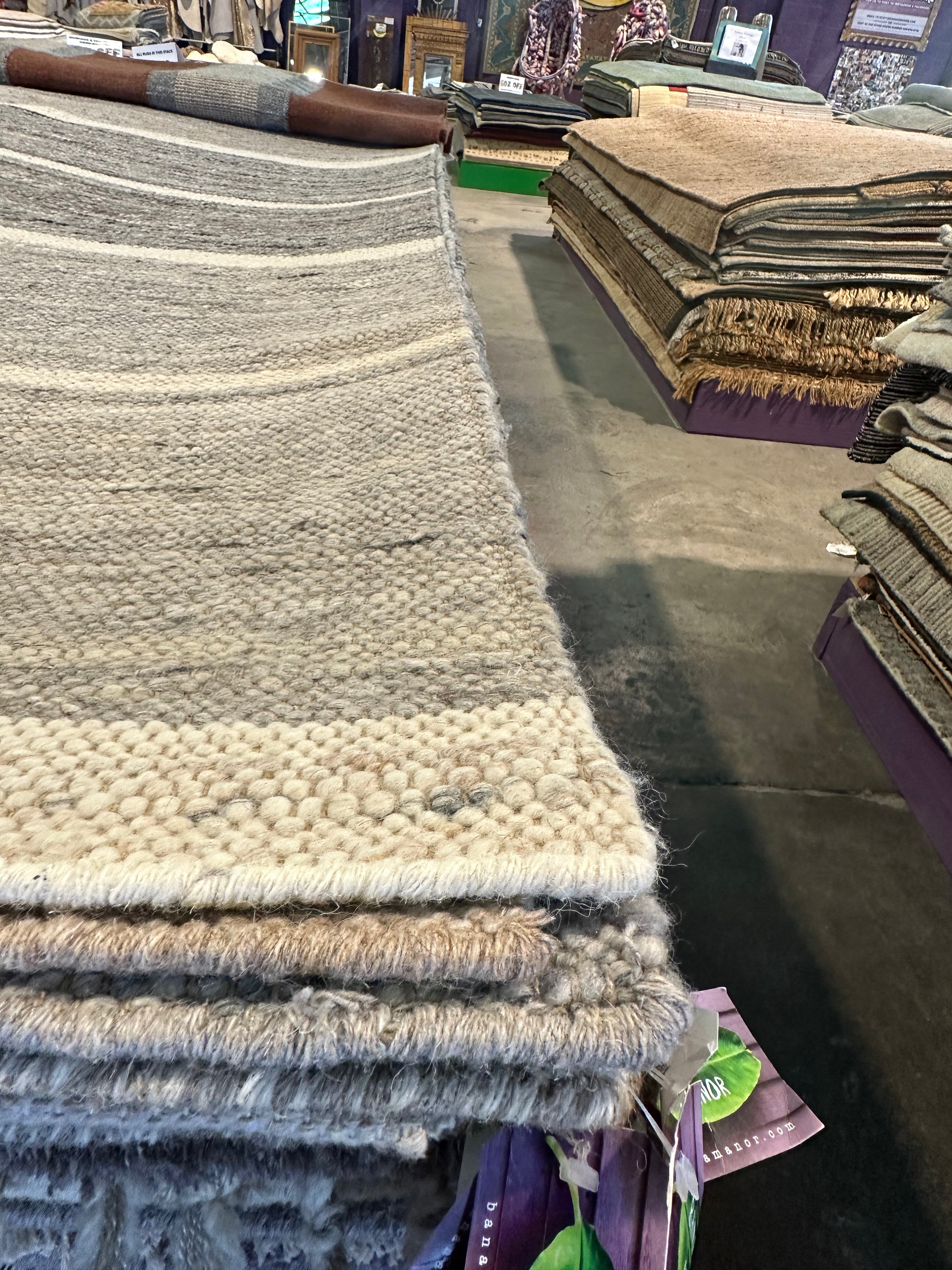 Bennett Jordan 6.9x9.6 Grey Handwoven Modern Rug