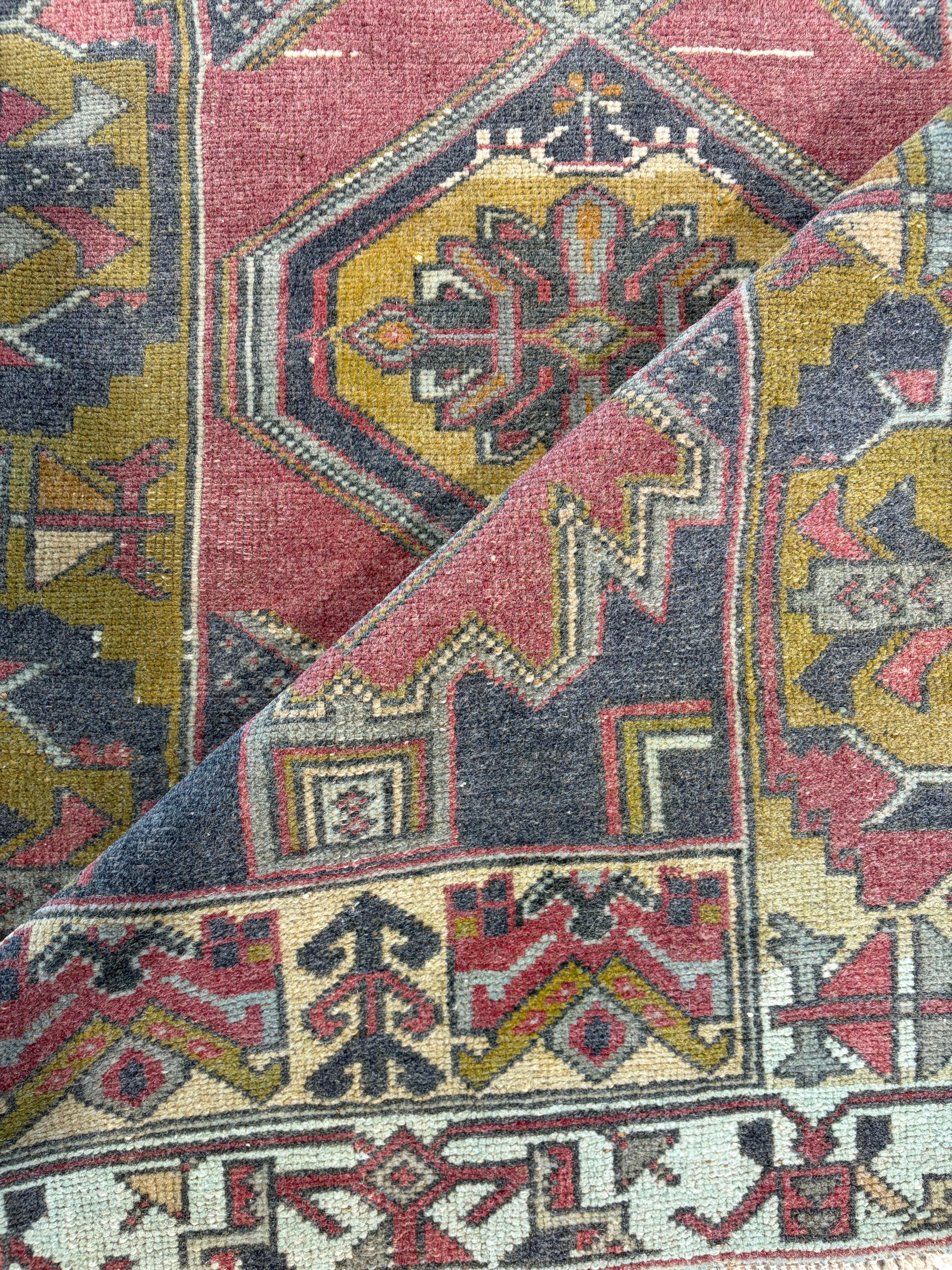 Joy Monty 2.5x4 Red Hand-Knotted Vintage Turkish Oushak