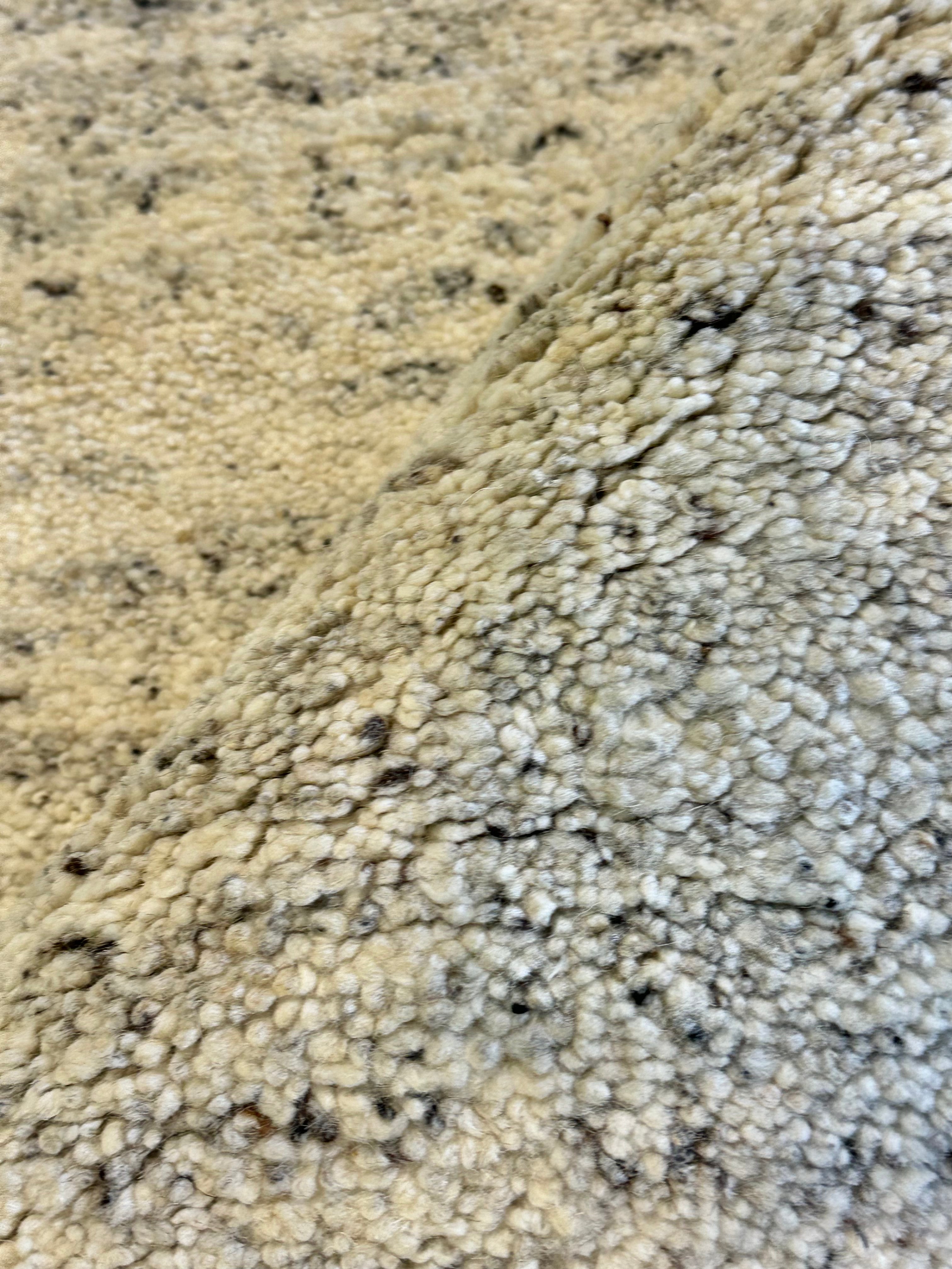 Angus Cloud Grey Handwoven Modern Durrie Rug (Multiple Sizes)