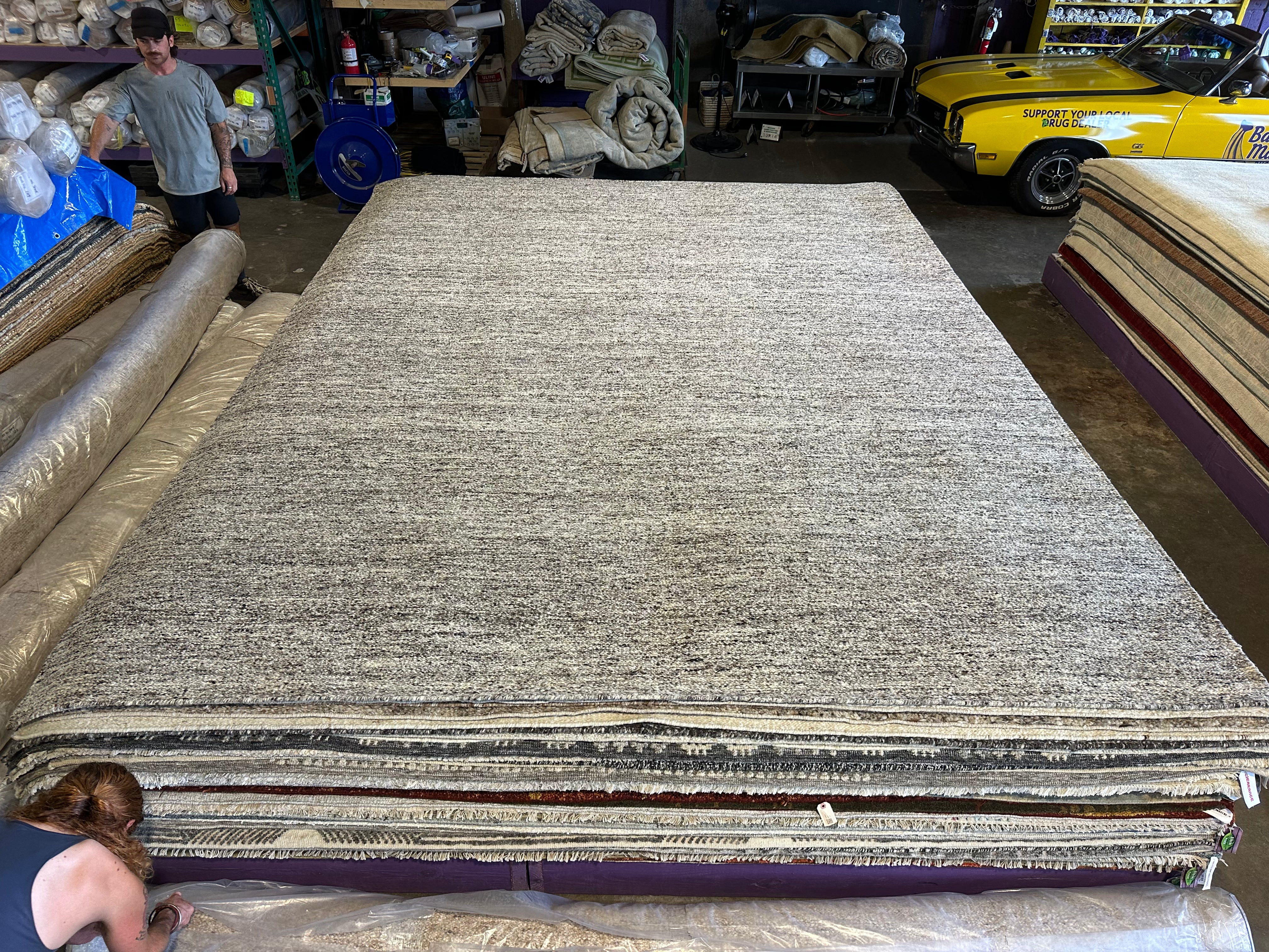 Elliot Dark Grey Handwoven Modern Durrie Rug (Multiple Sizes)