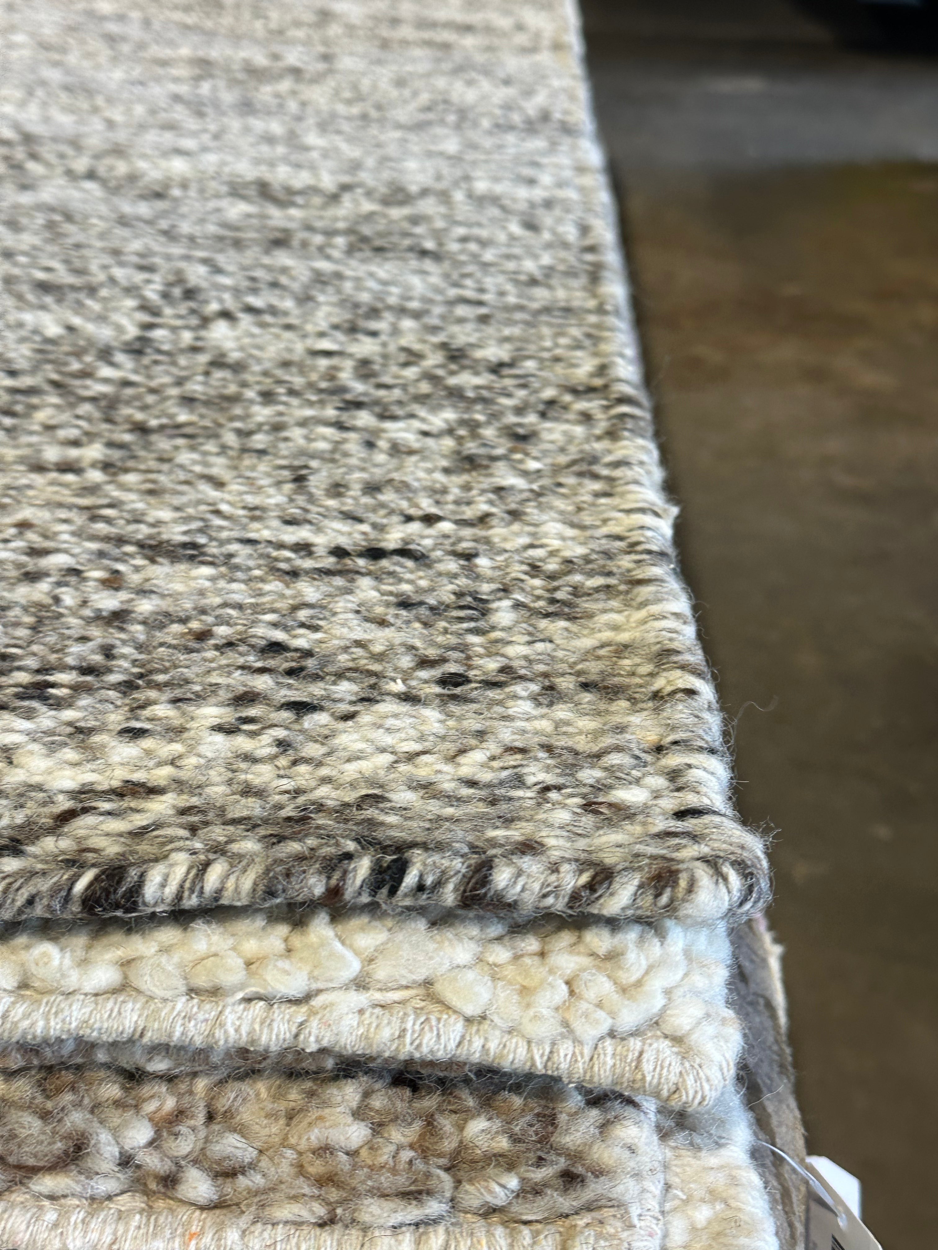 Elliot Dark Grey Handwoven Modern Durrie Rug (Multiple Sizes)