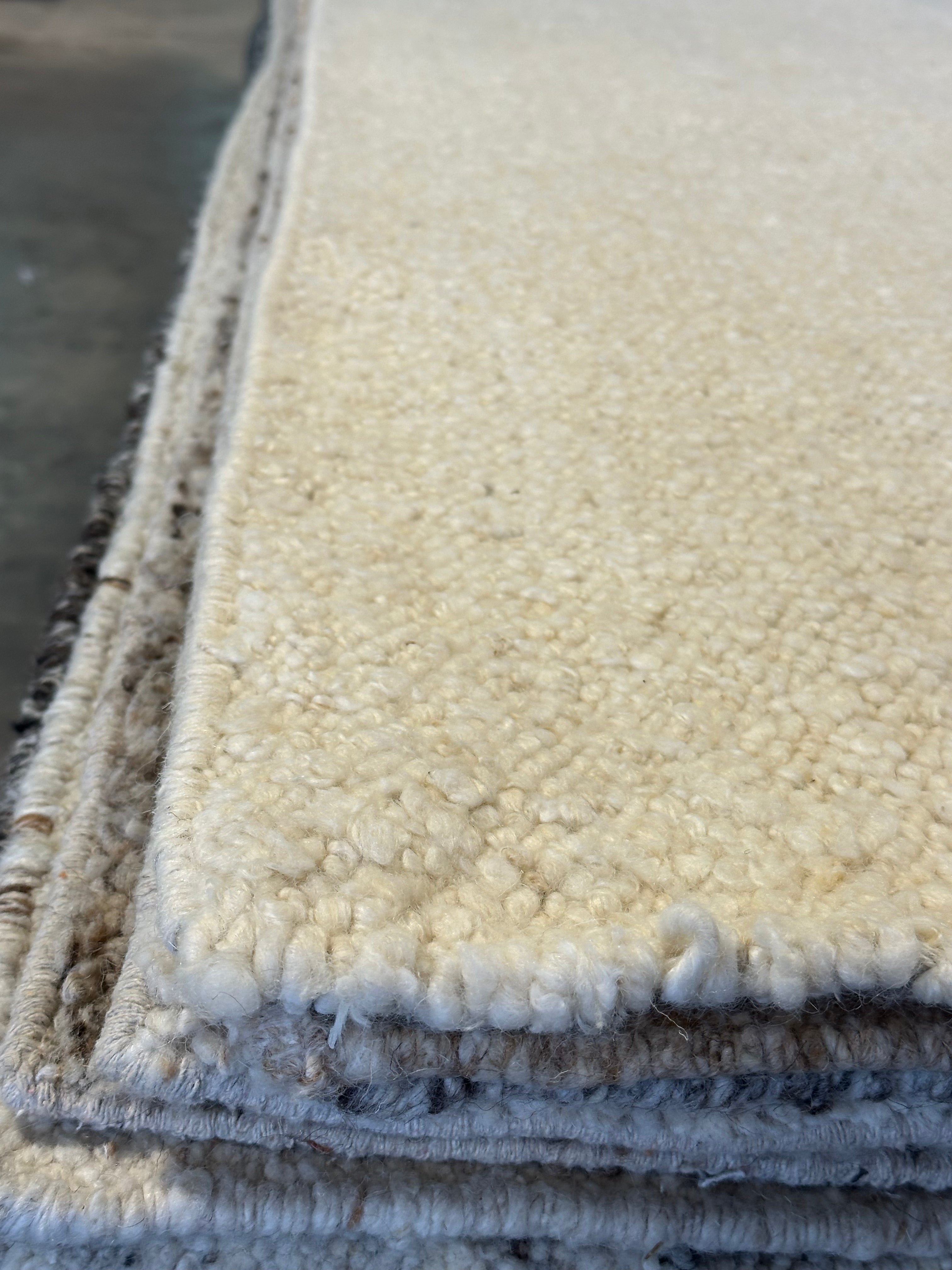 Colman Domingo Cream Handwoven Modern Durrie Rug (Multiple Sizes)