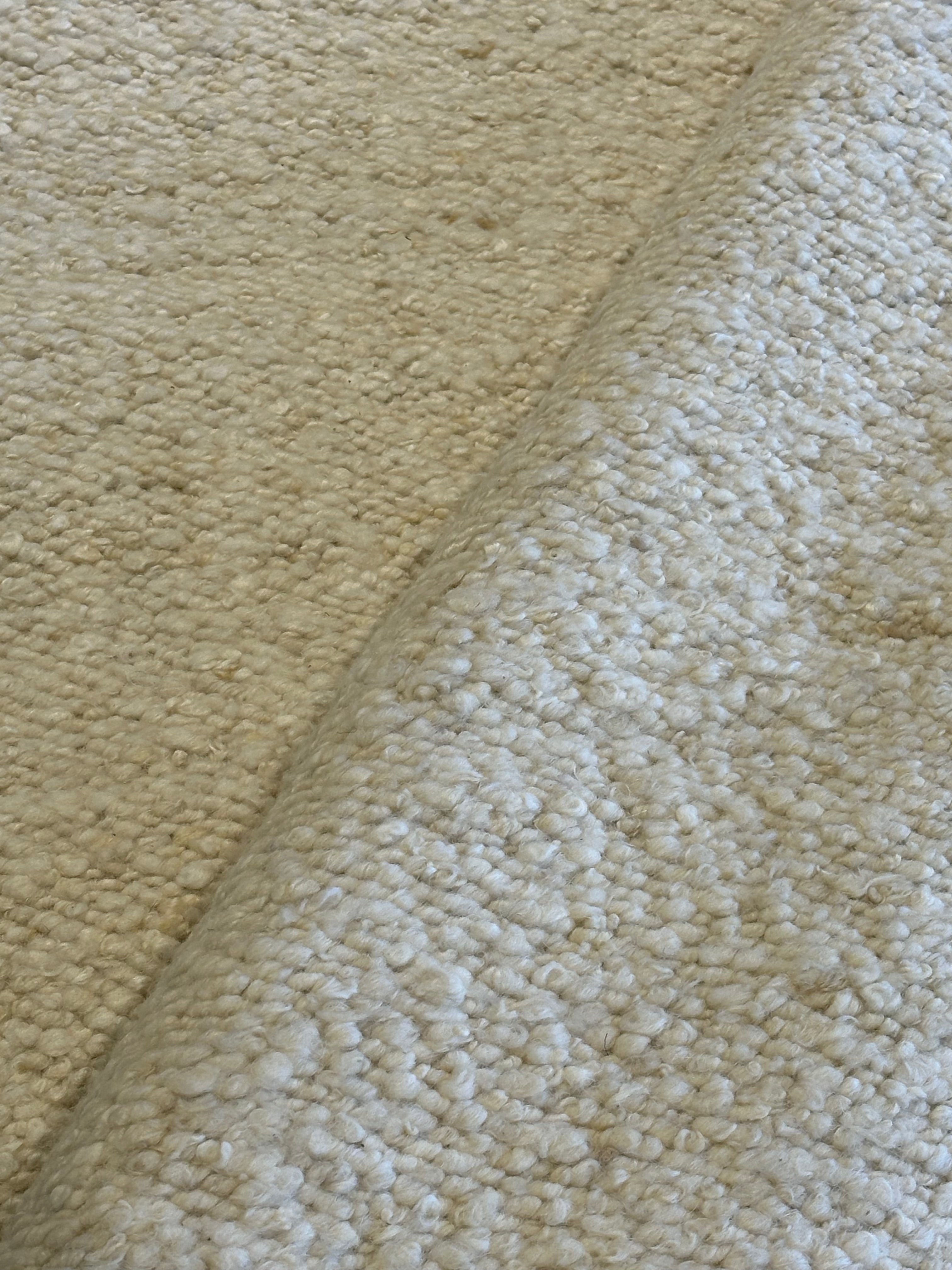 Colman Domingo Cream Handwoven Modern Durrie Rug (Multiple Sizes)