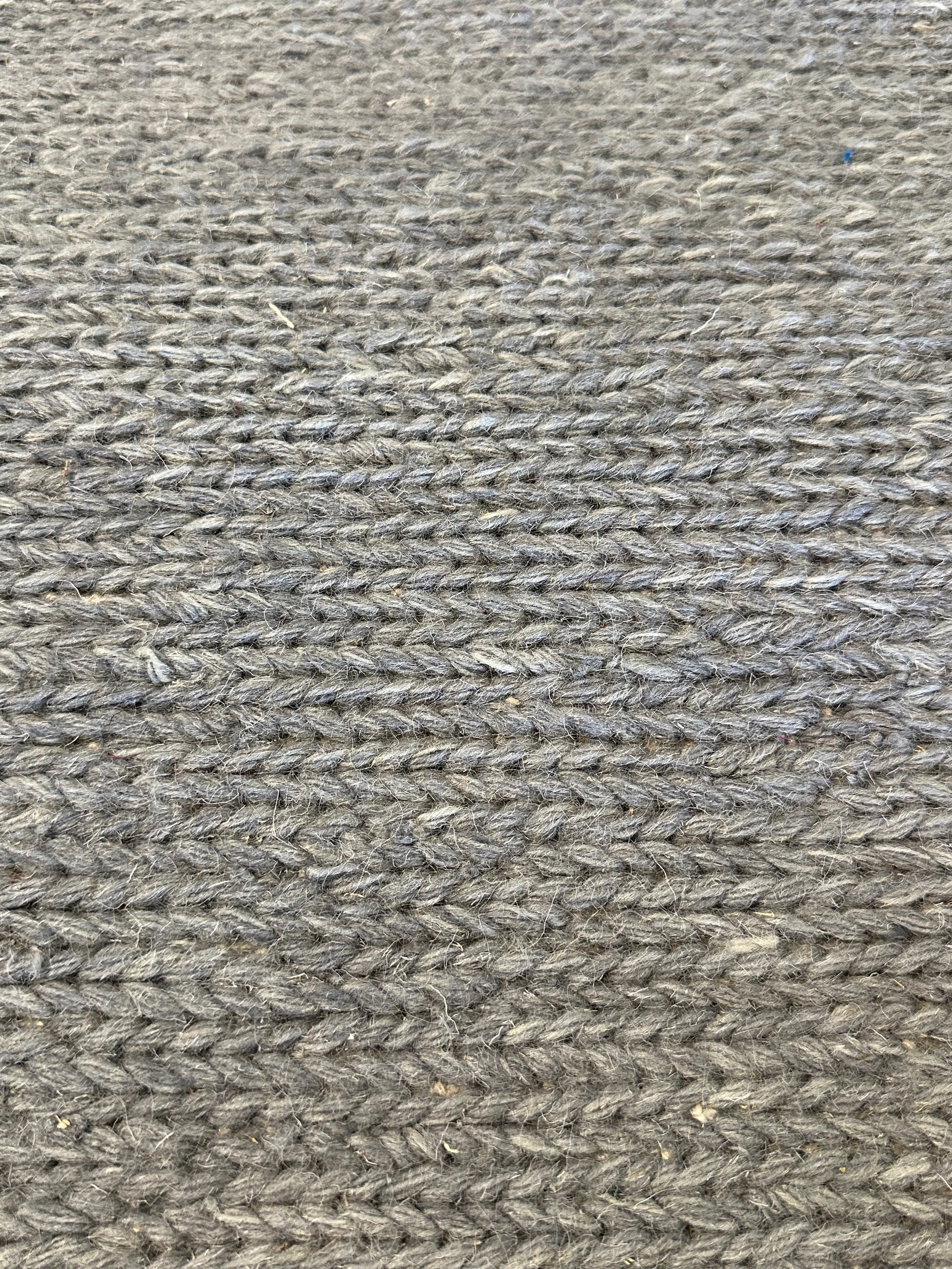 Naughty Kitten 8.3x10.3 Brown Pet Yarn Handwoven