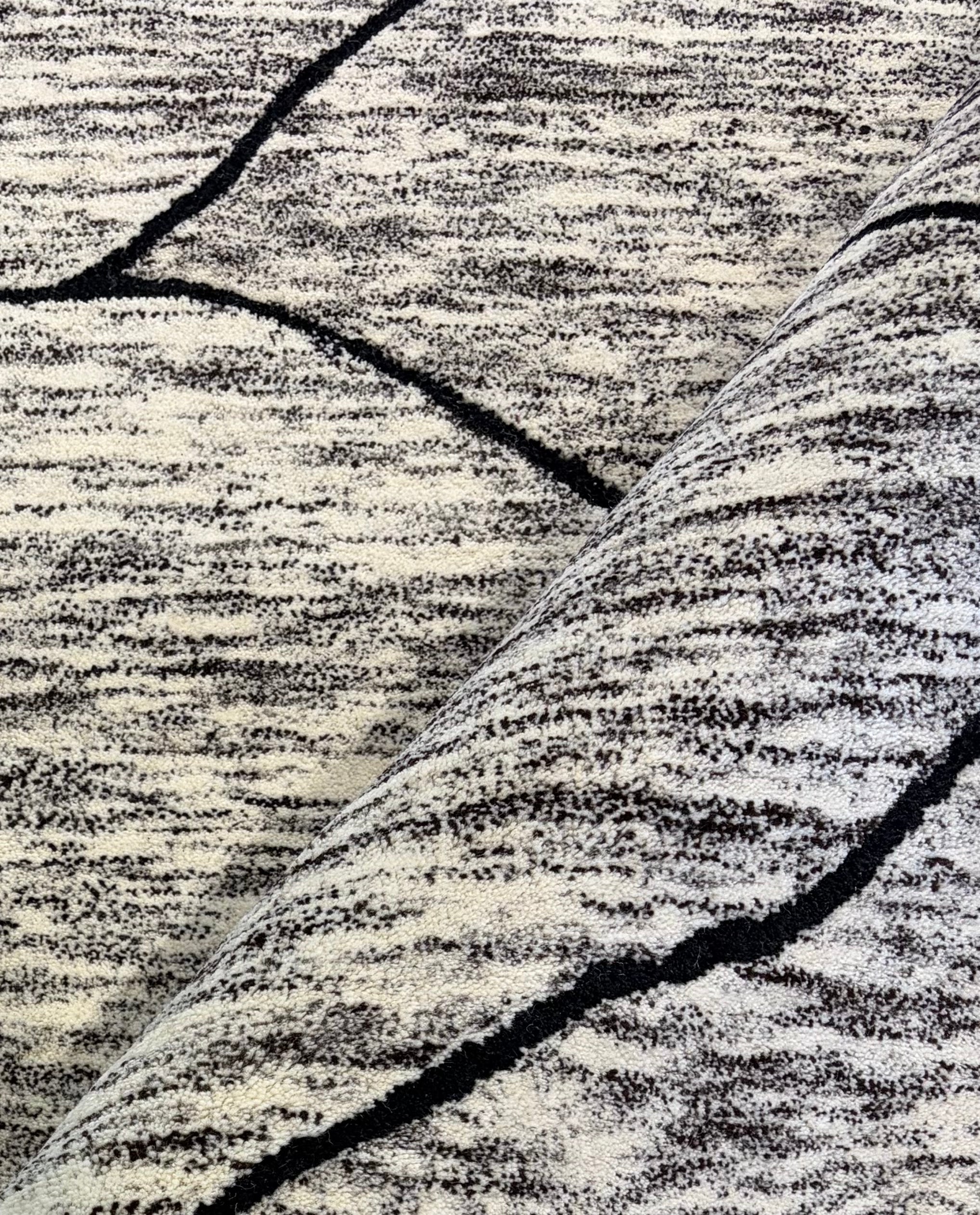 Iris 8x10.3 Hand-Tufted Beige & Grey Modern