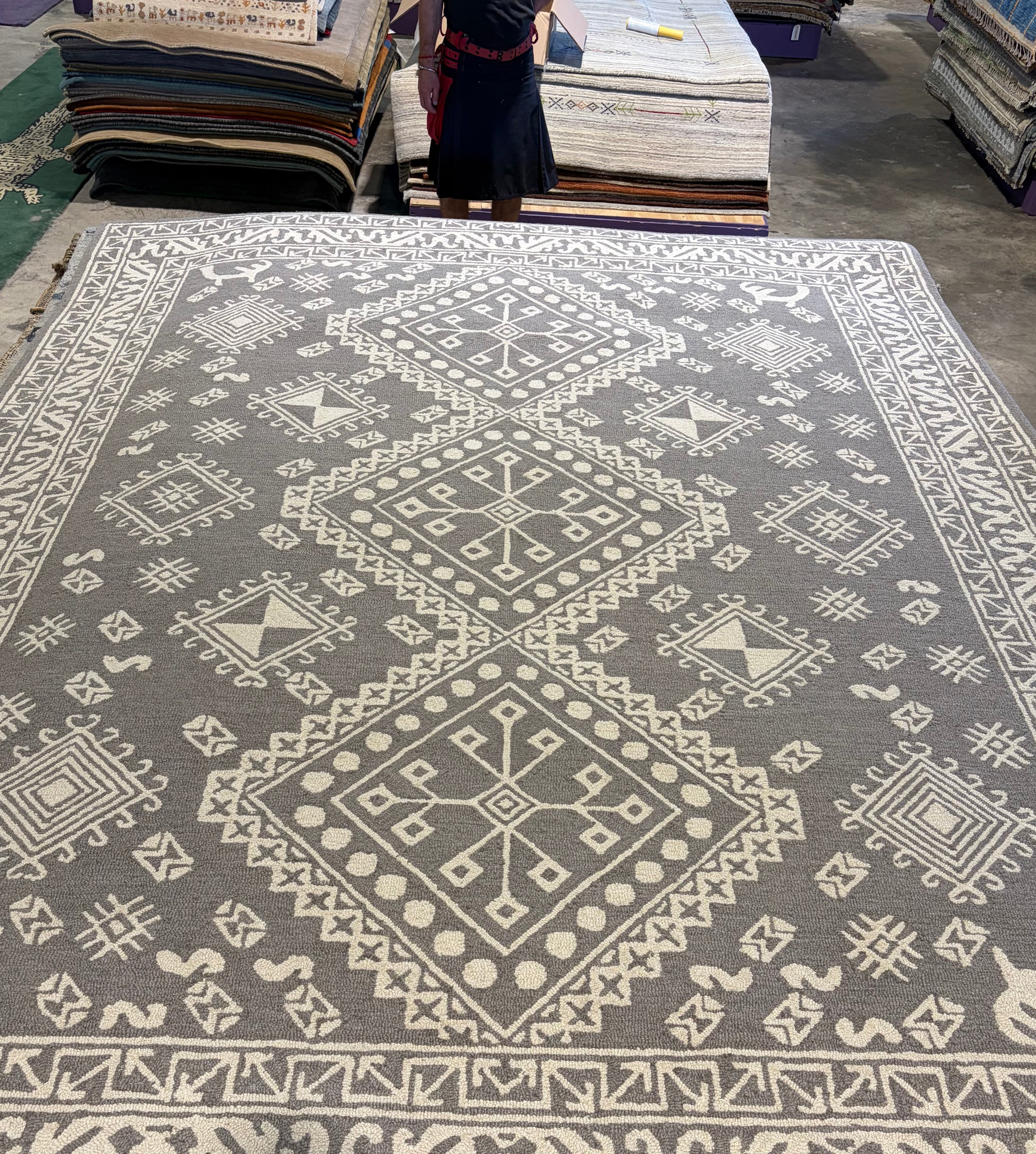 Sherri Moon 8x10 Brown and Ivory Hand-Tufted Modern Rug
