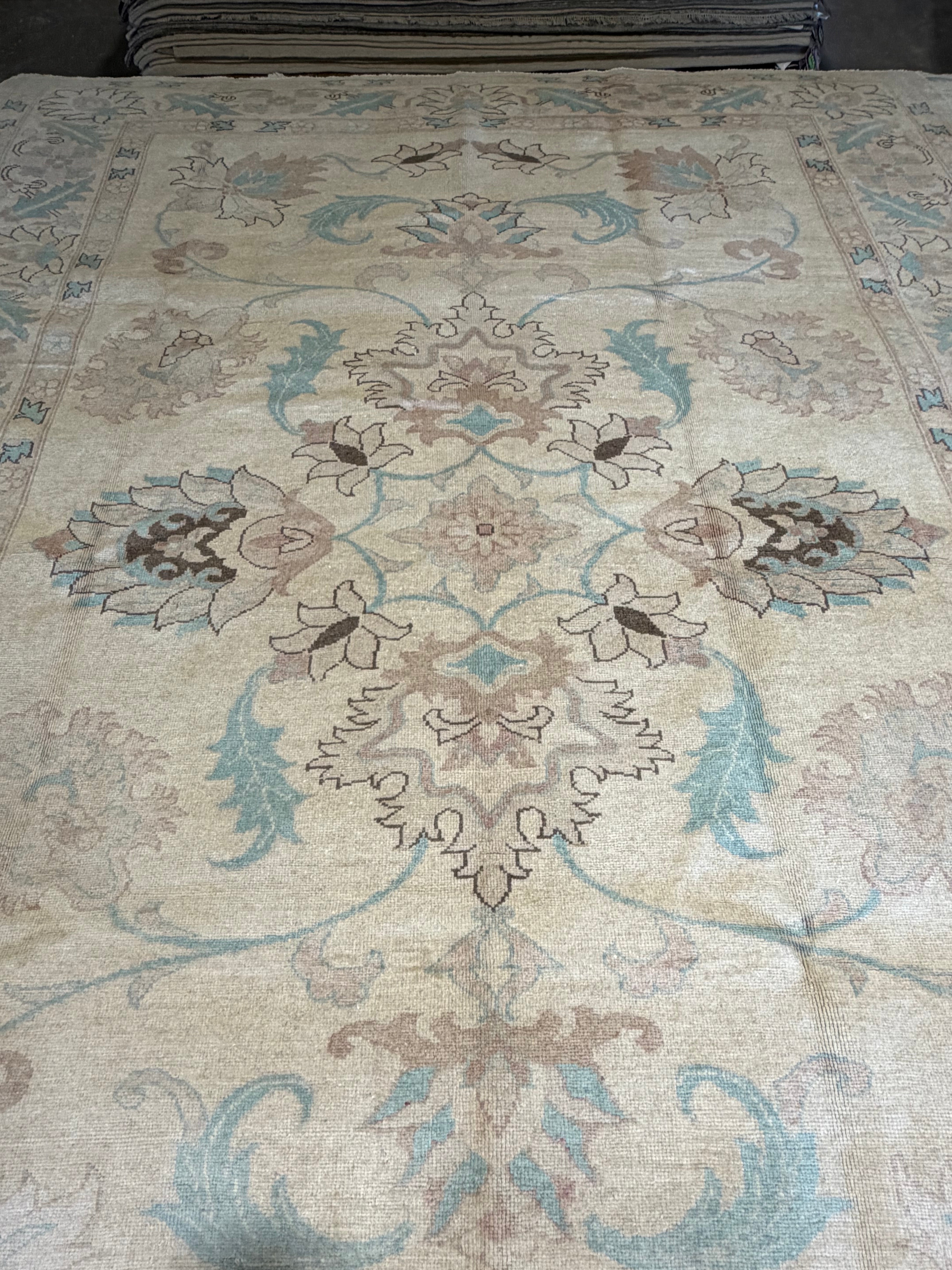 Stephanie McGee 7.2x9.8 Beige and Blue Whitewashed Hand-Knotted Oushak