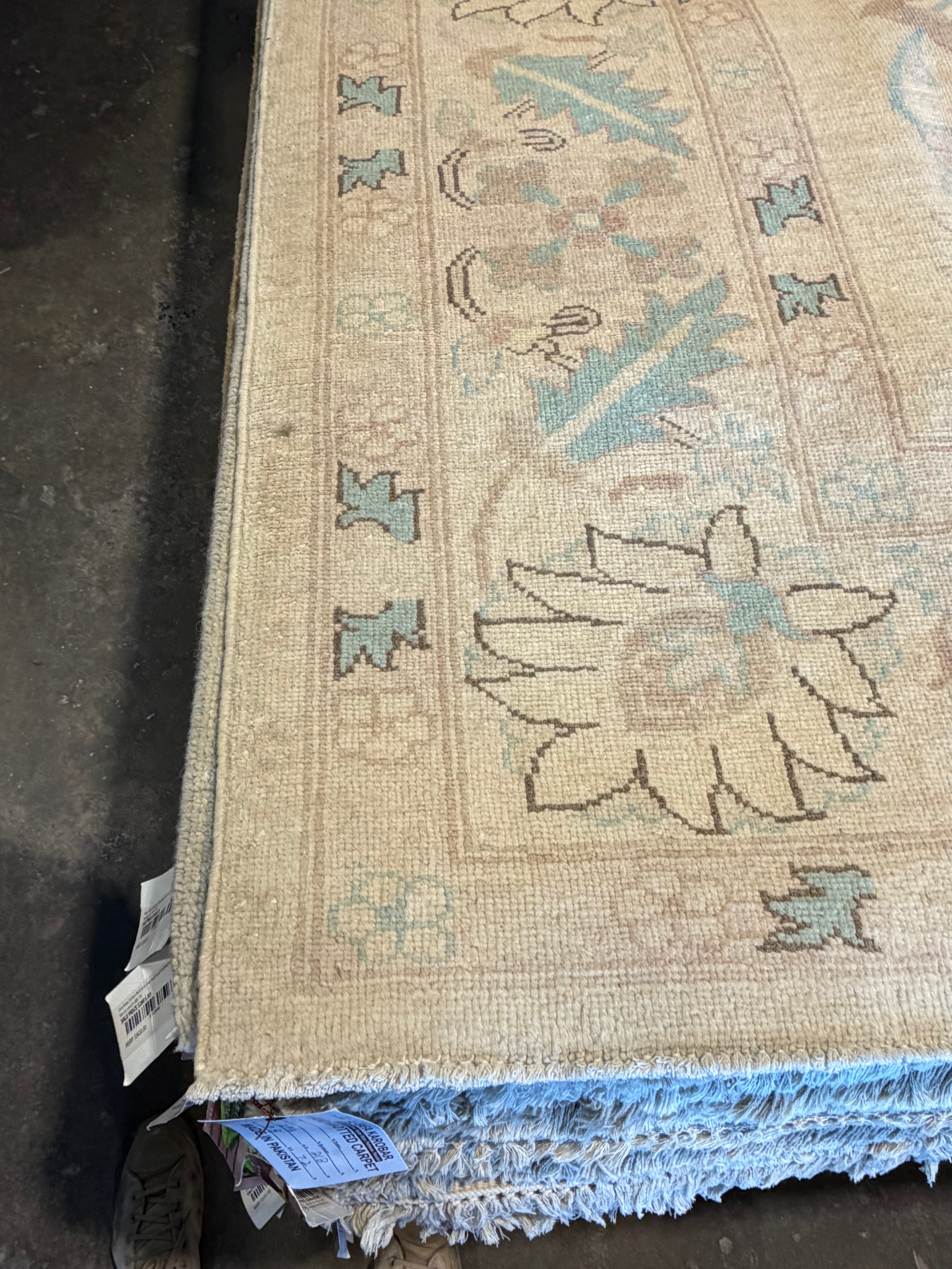 Stephanie McGee 7.2x9.8 Beige and Blue Whitewashed Hand-Knotted Oushak