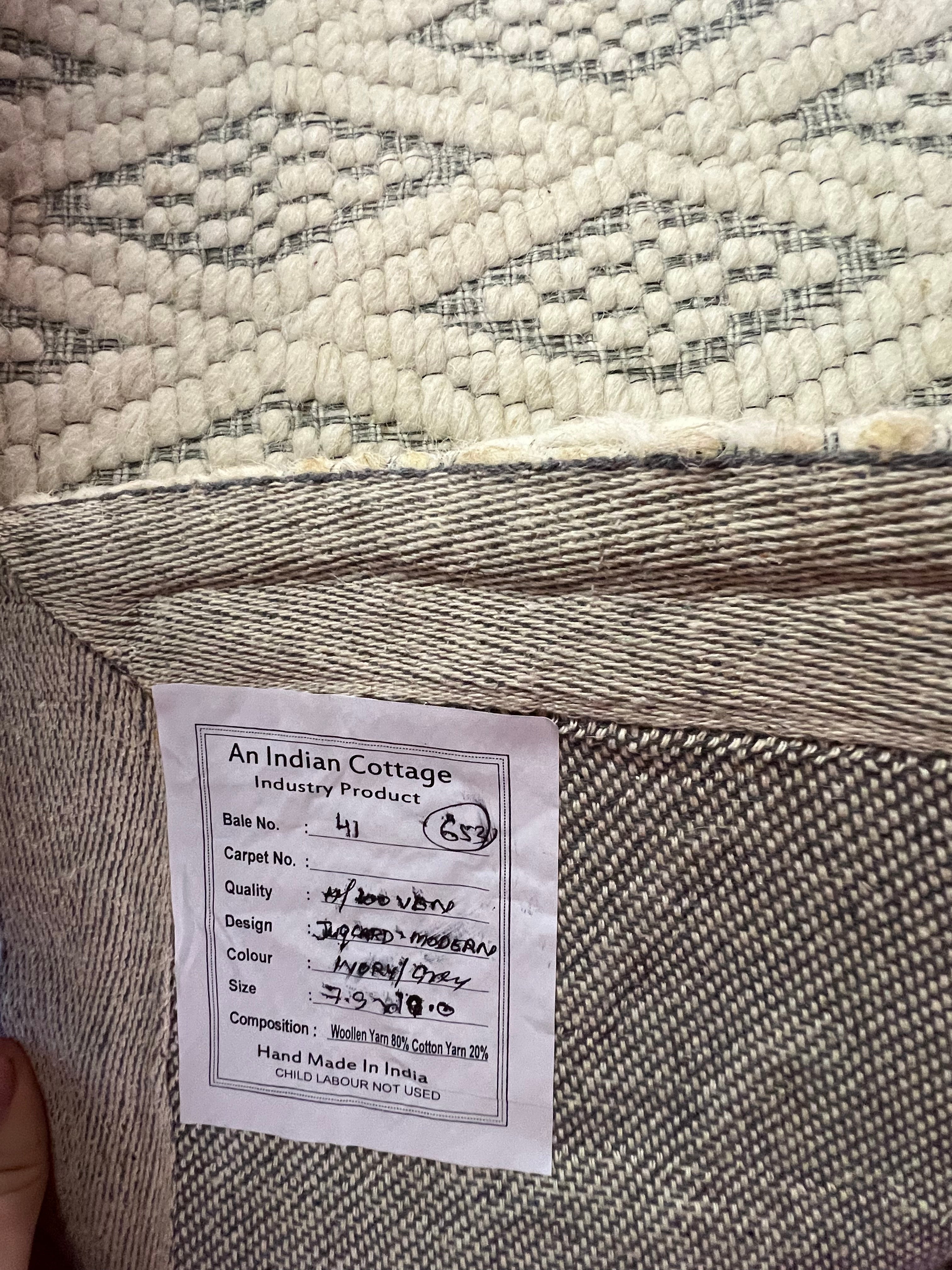 Cameron Tucker 7.9x10 Handwoven Ivory & Grey Jacquard Durrie