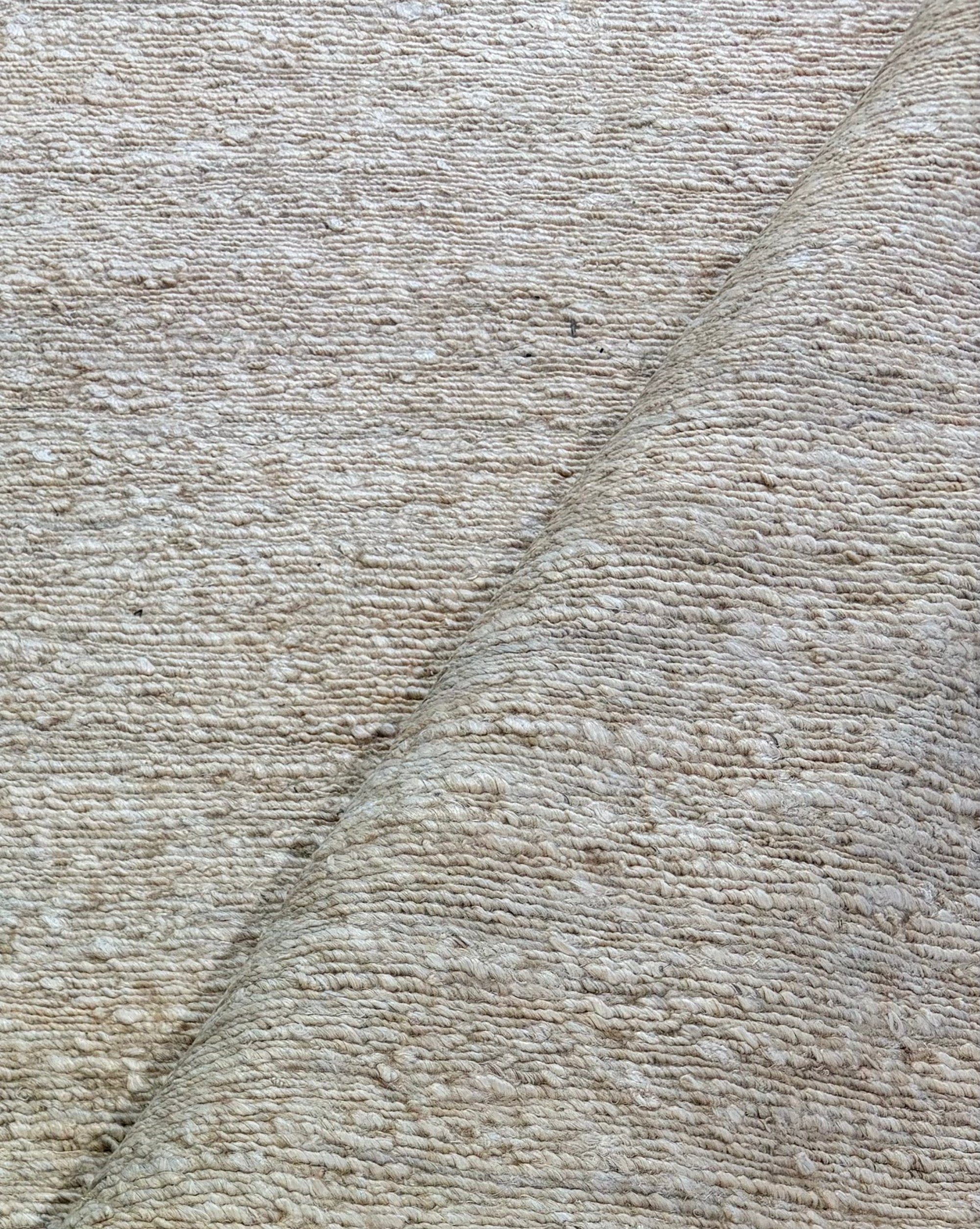 Kalena 8x11 White Handwoven Jute Soumak Rug