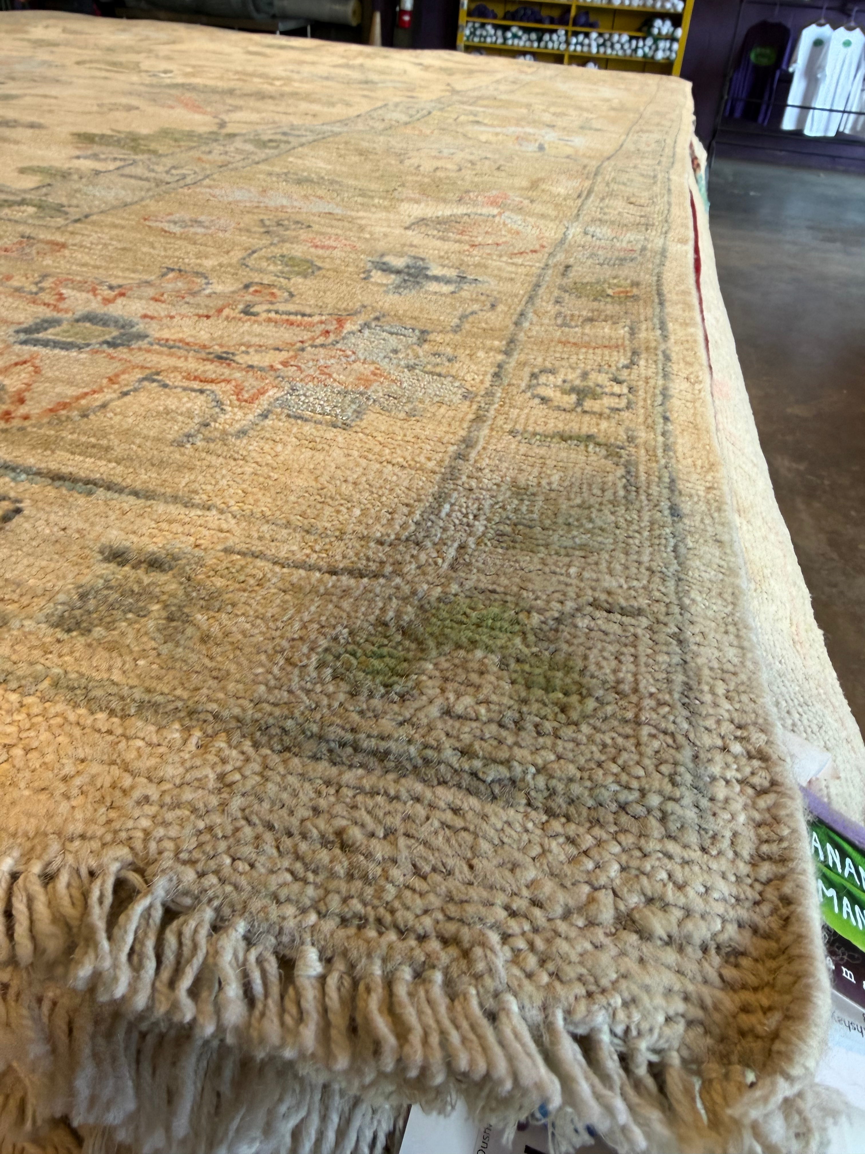 Bailey Taylor 9.8x13.8 Ivory and Green Whitewashed Hand-Knotted Oushak