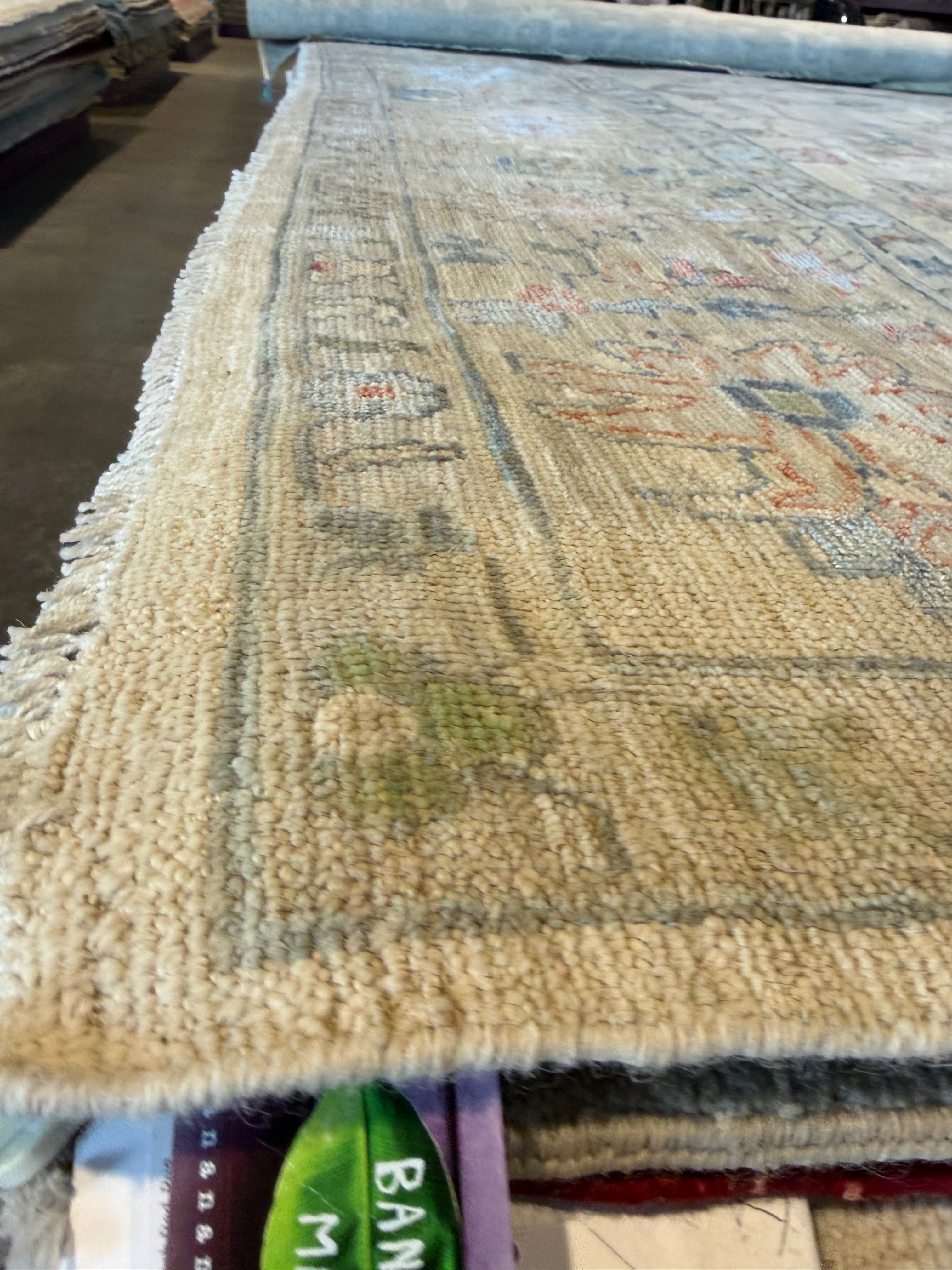 Bailey Taylor 9.8x13.8 Ivory and Green Whitewashed Hand-Knotted Oushak