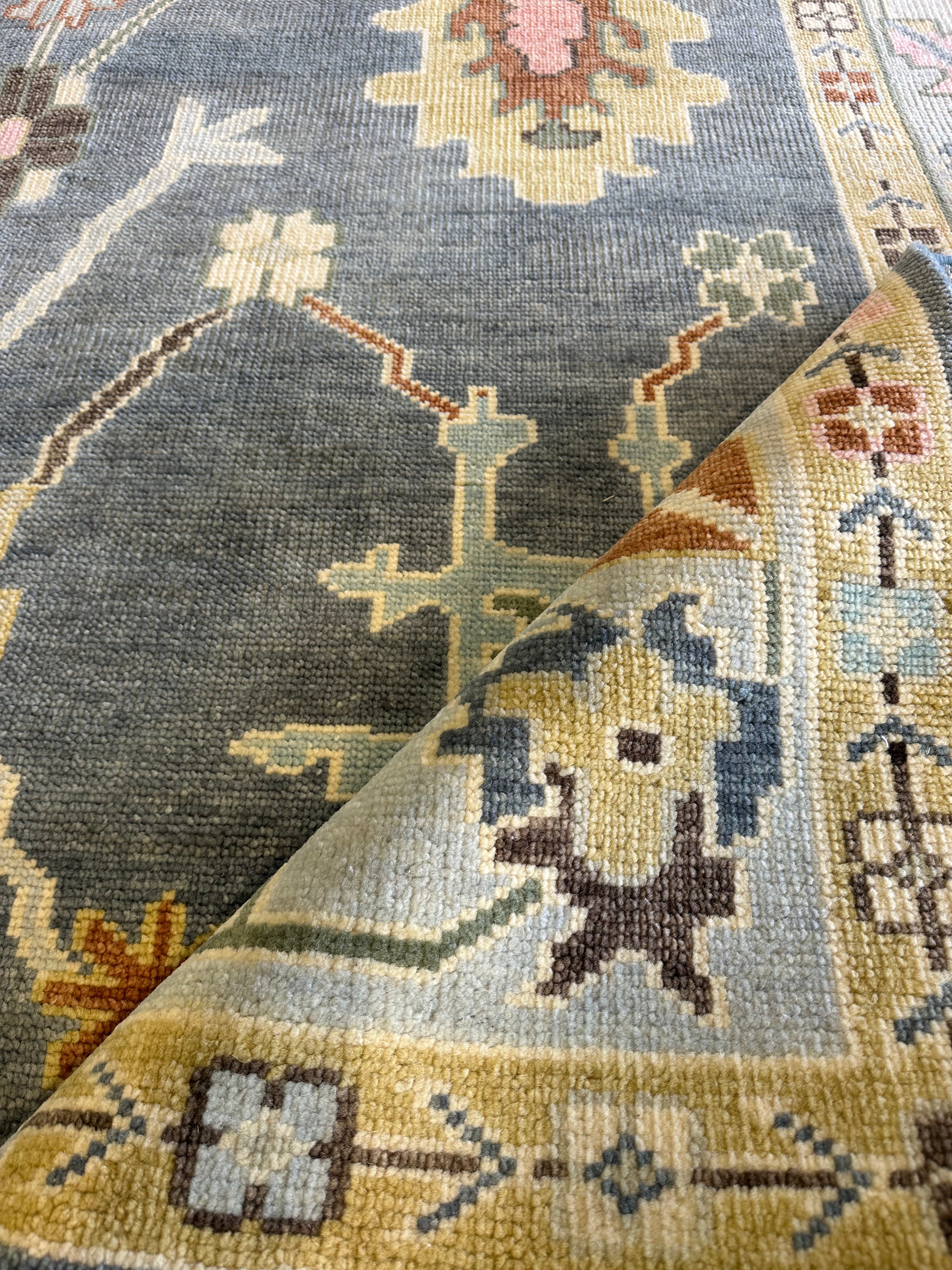 Gitta Robinson 9x12 Multi Color Hand-Knotted Oushak Rug