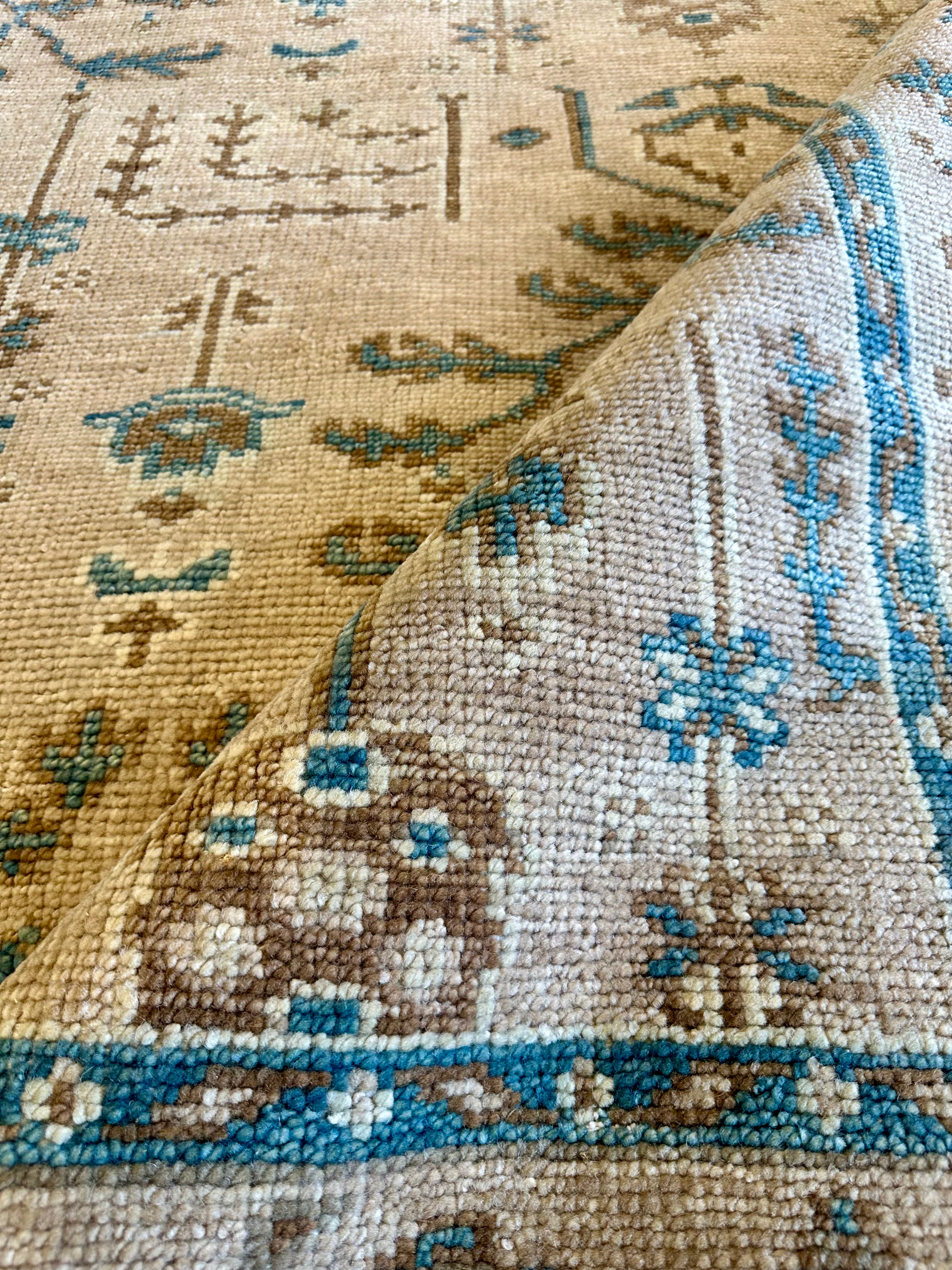 Ian Schrager 9.3x11.9 Tan Hand-Knotted Oushak Rug