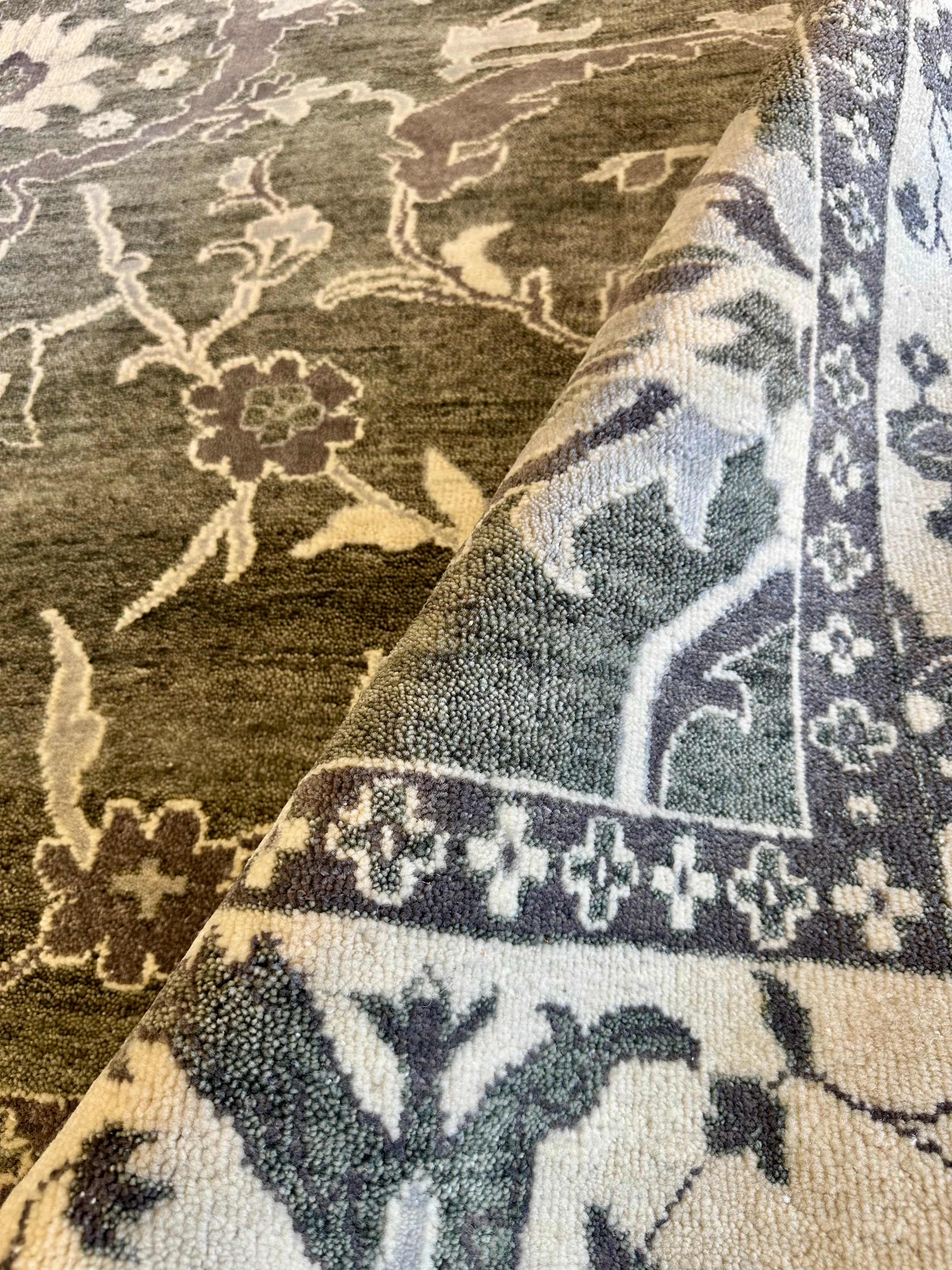 Lisa Black 9x11.9 Grey & Ivory Hand-Knotted Oushak