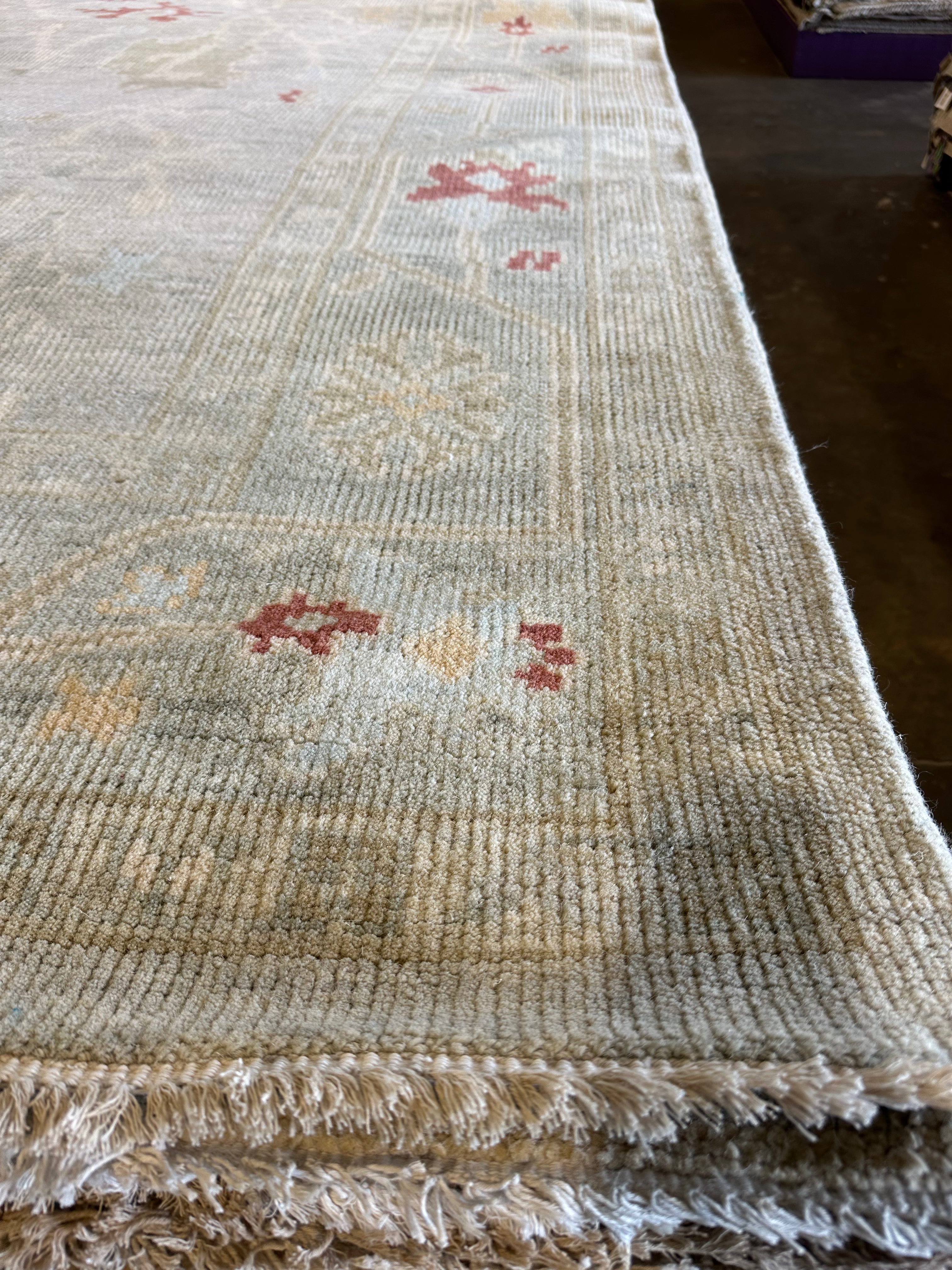 Lilin Lace 8.9x12.3 Light Green Hand-Knotted Oushak Rug