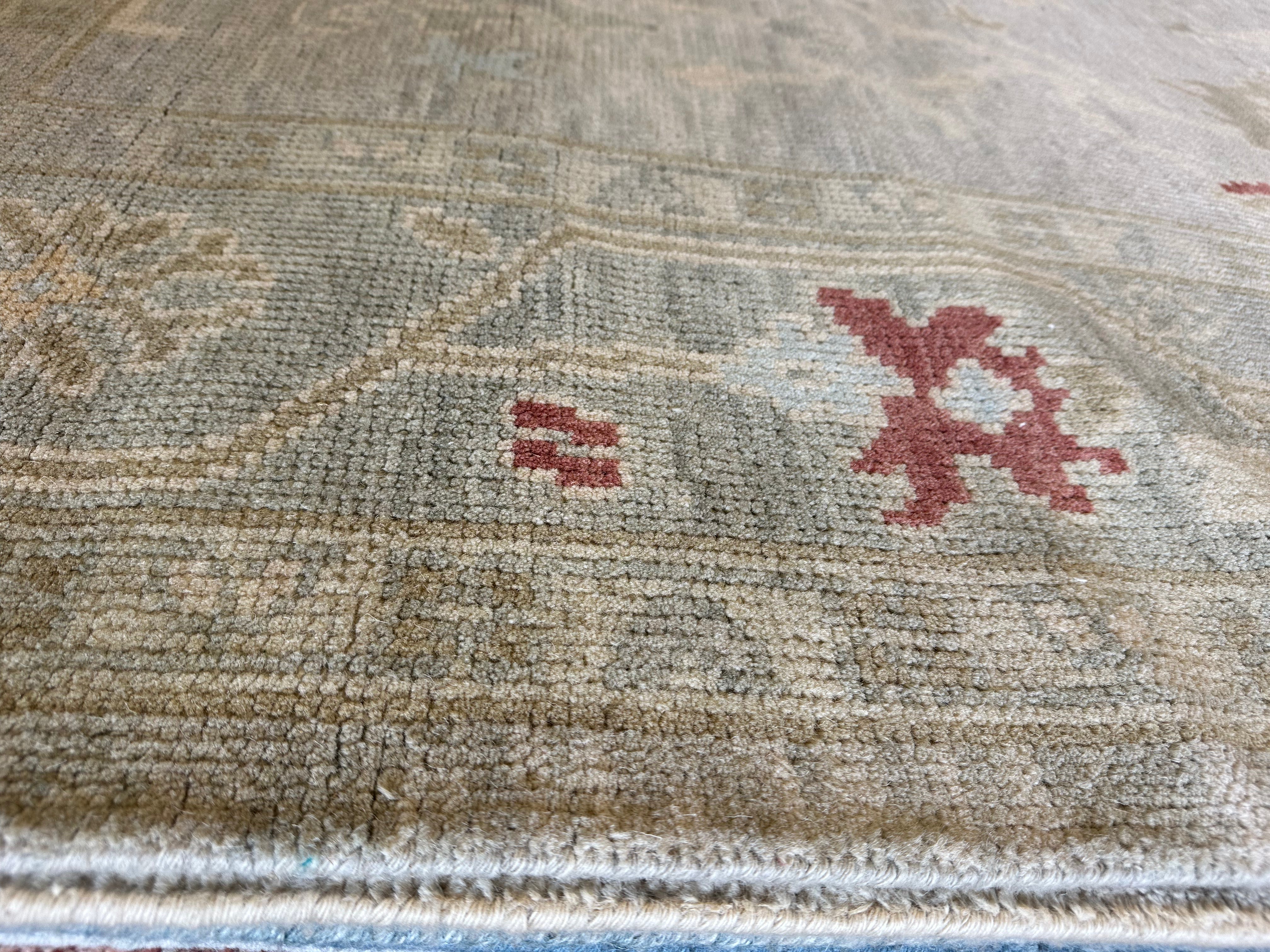 Lilin Lace 8.9x12.3 Light Green Hand-Knotted Oushak Rug