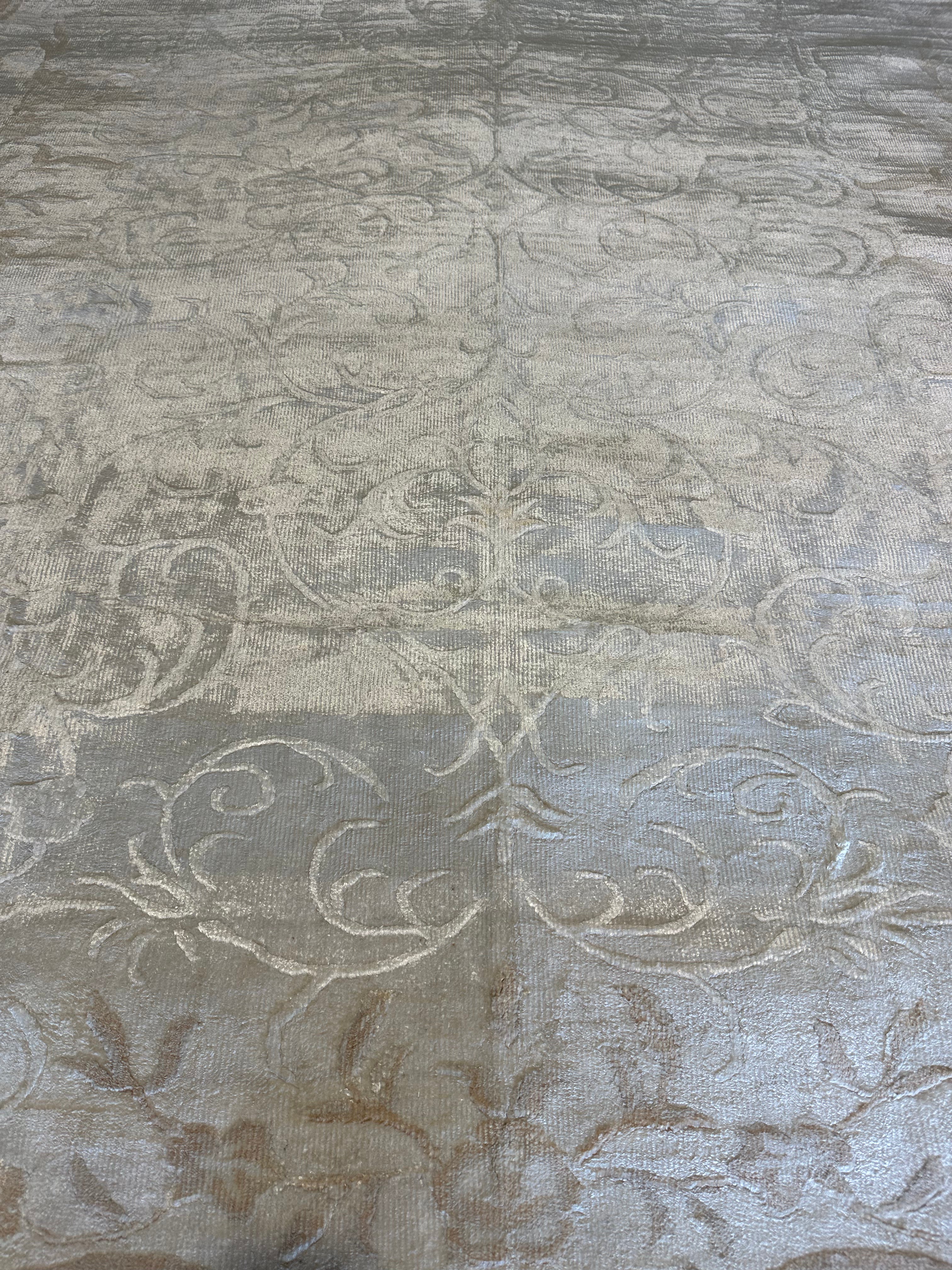 Kate Herron 8x11.6 Silver Hand-Knotted Kashan Rug