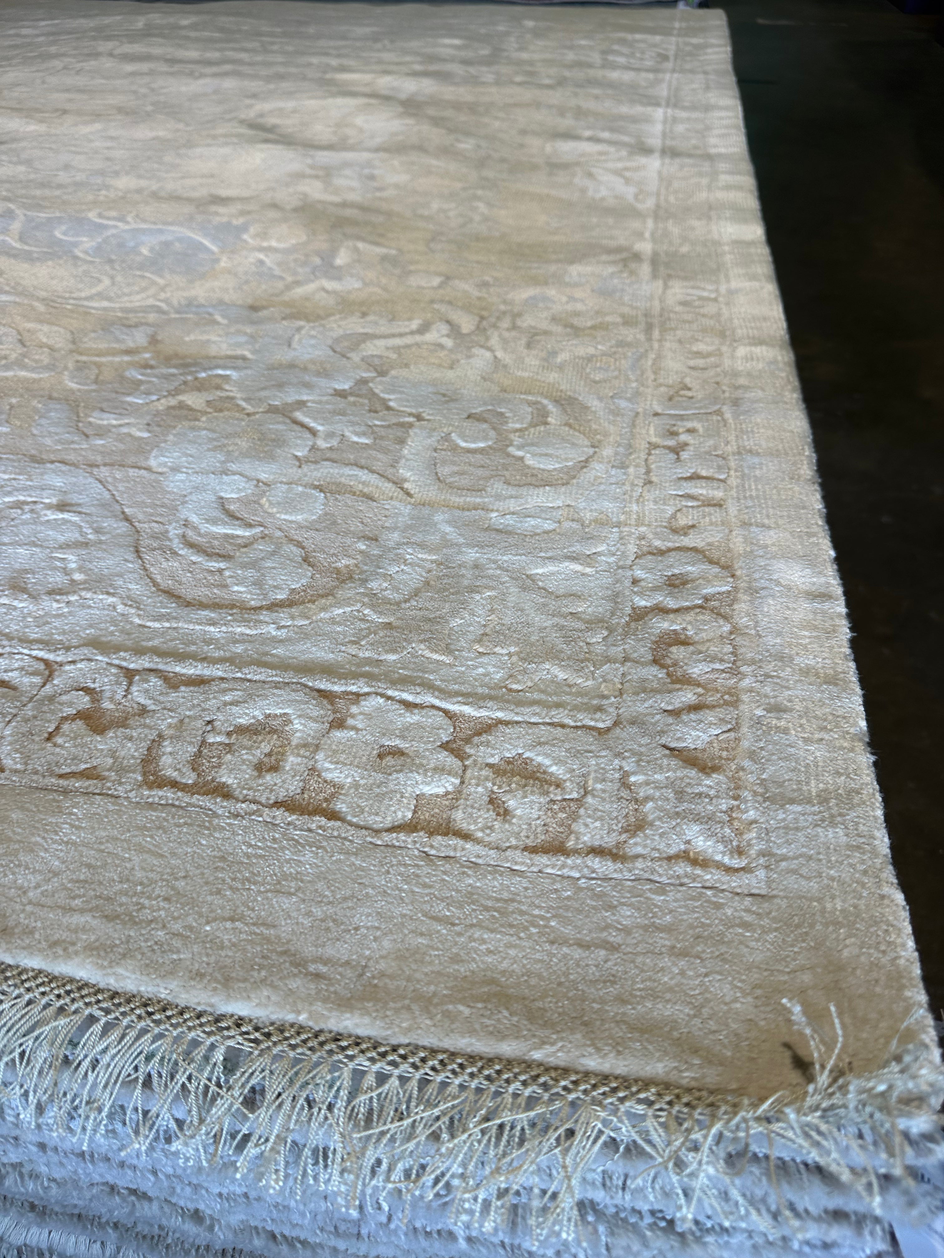 Kate Herron 8x11.6 Silver Hand-Knotted Kashan Rug
