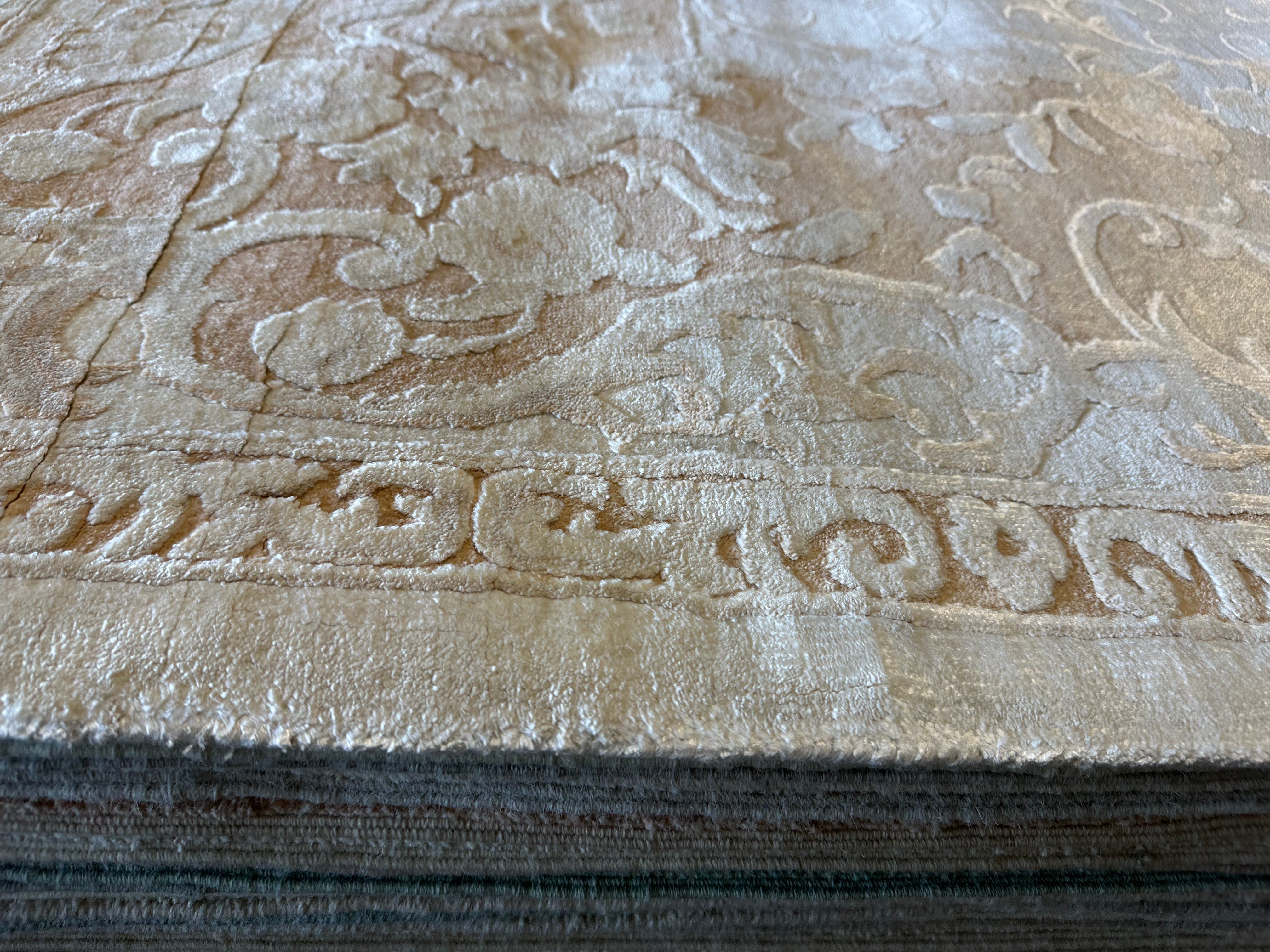 Kate Herron 8x11.6 Silver Hand-Knotted Kashan Rug