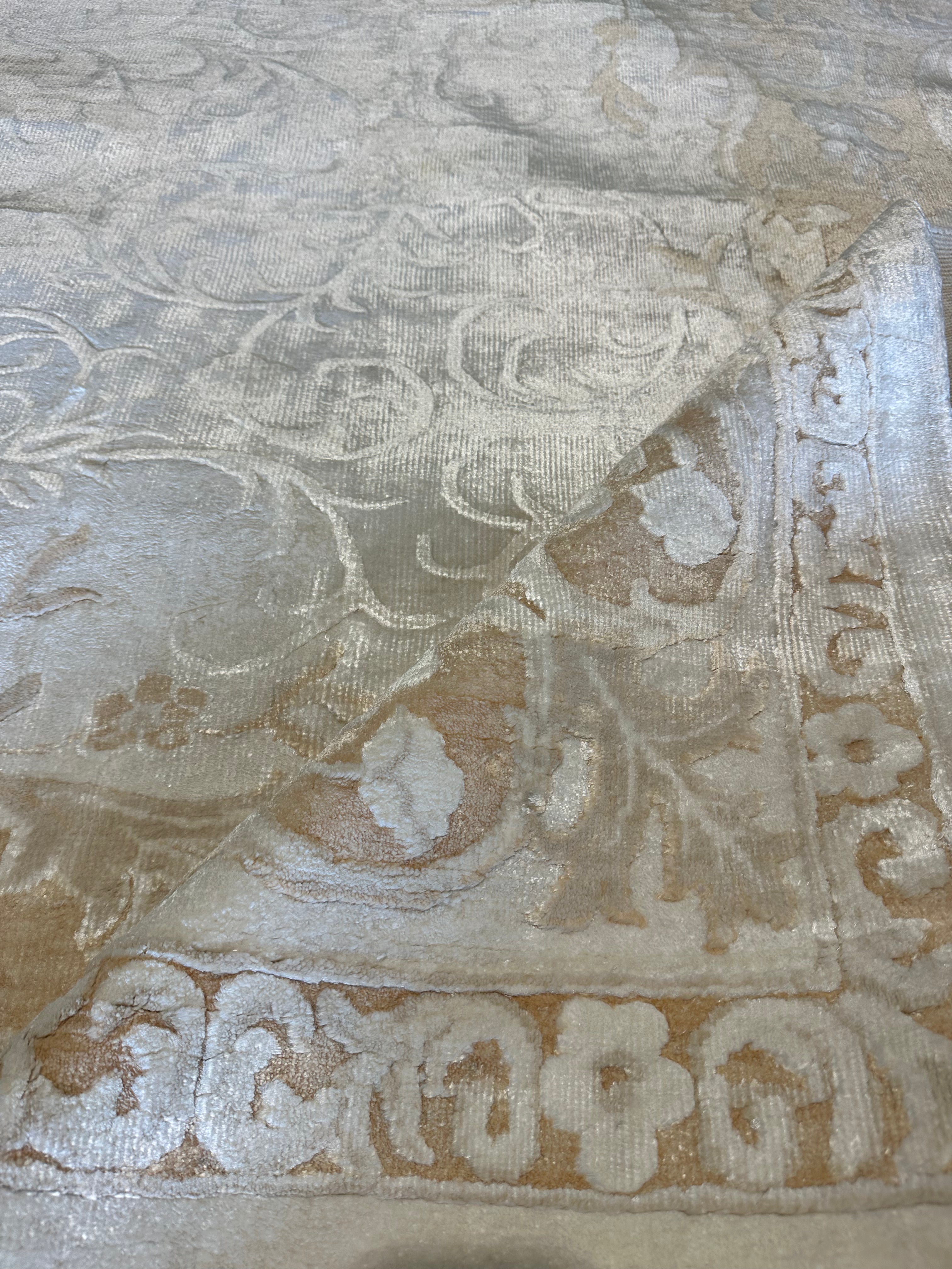 Kate Herron 8x11.6 Silver Hand-Knotted Kashan Rug