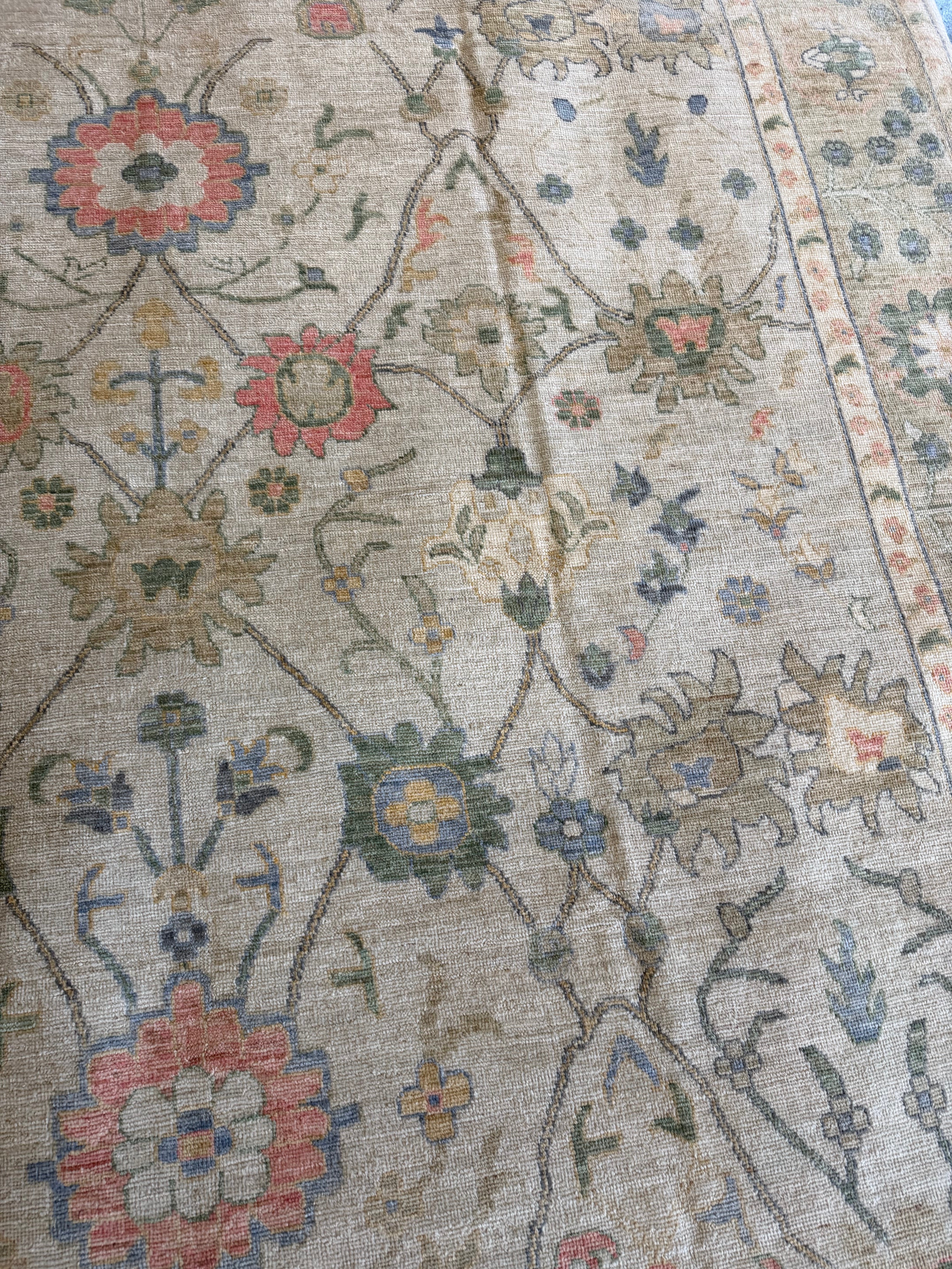 Kylie Cooke 10.2x13.8 Cream Multi Whitewashed Hand-Knotted Oushak