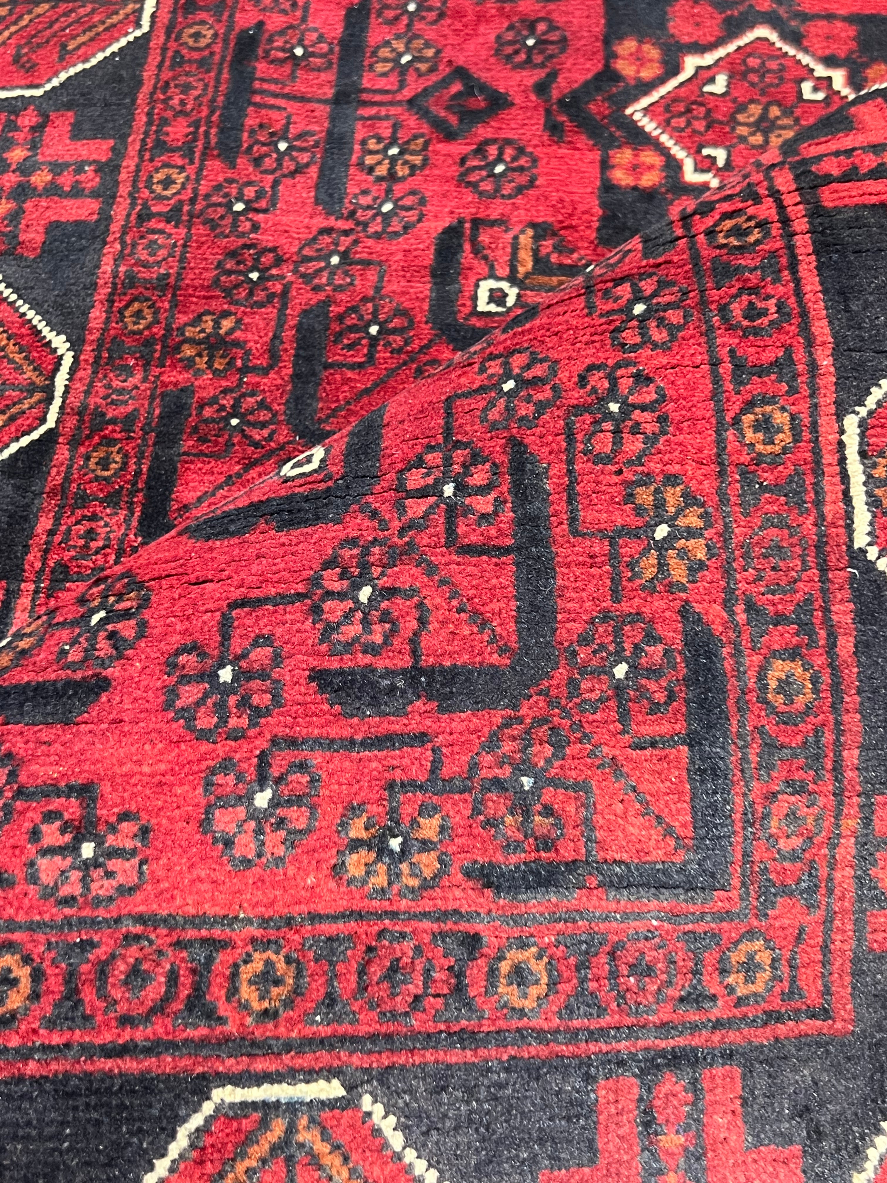 Elise Avellan 2.7x26 COLOR Afghani Khamyab Runner