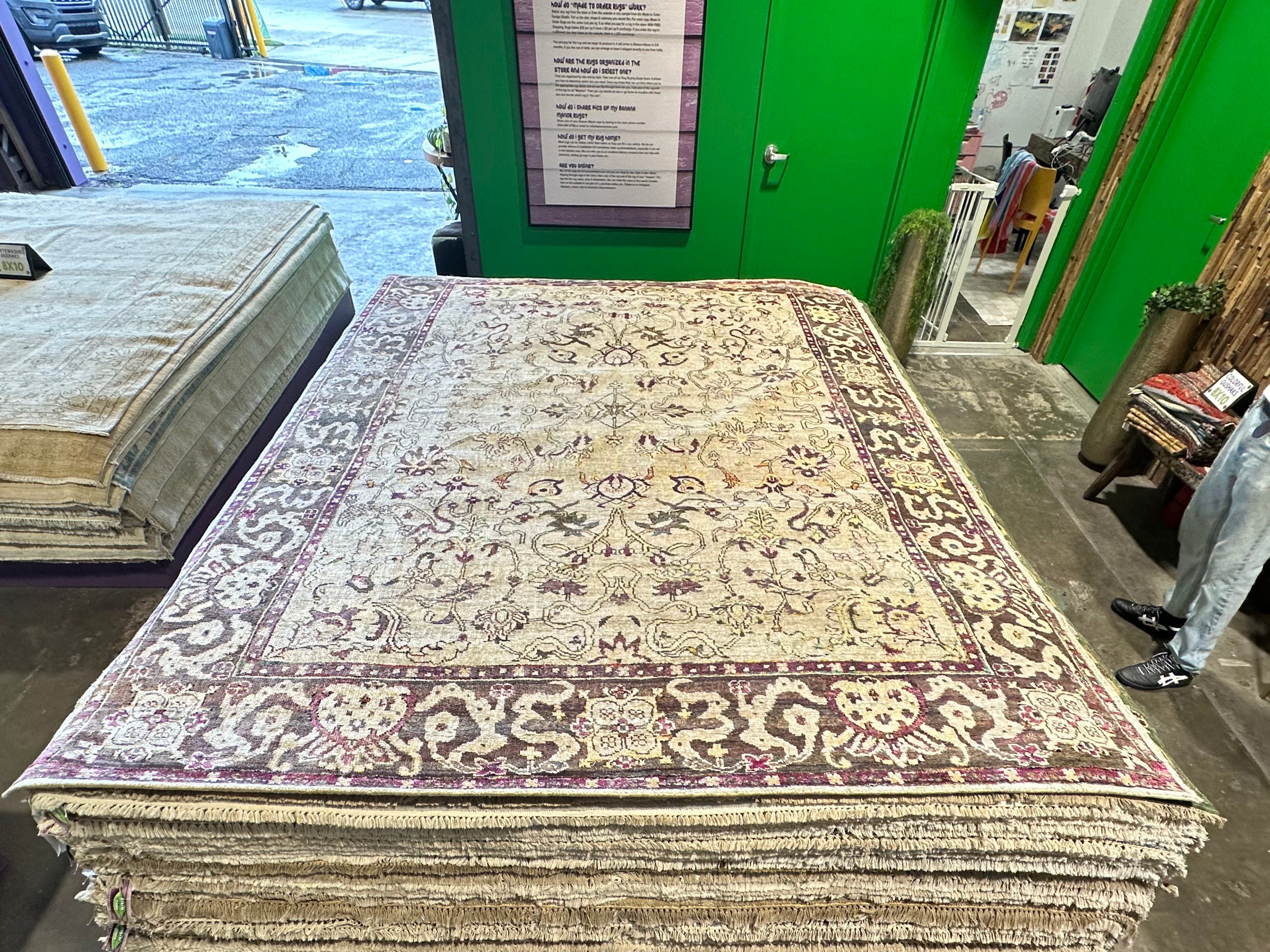 Trixie Kole 8x10 Beige Hand-Knotted Kashan Rug