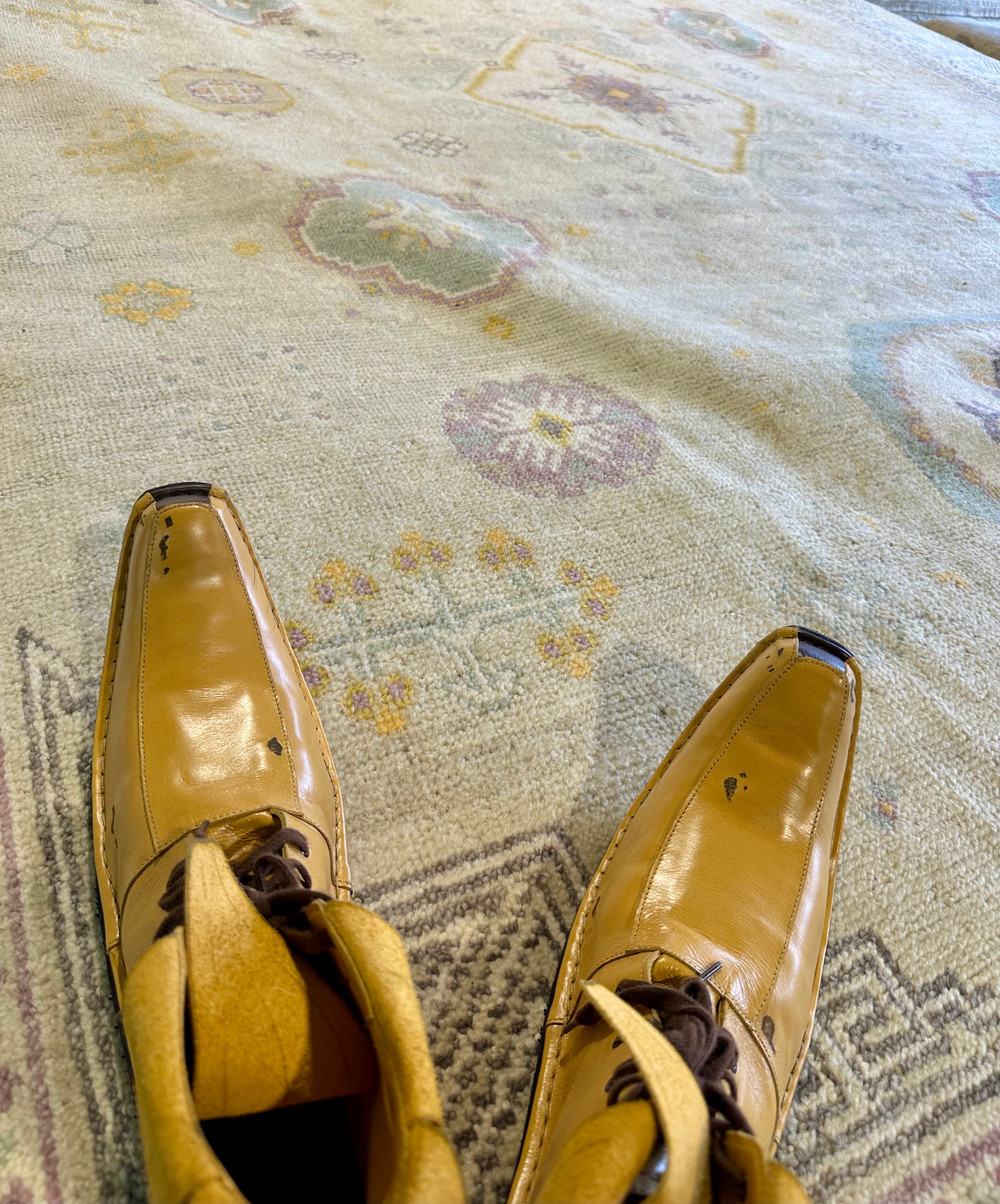 Donna Mills 9.3x12 Hand-Knotted Tan & Gold Oushak