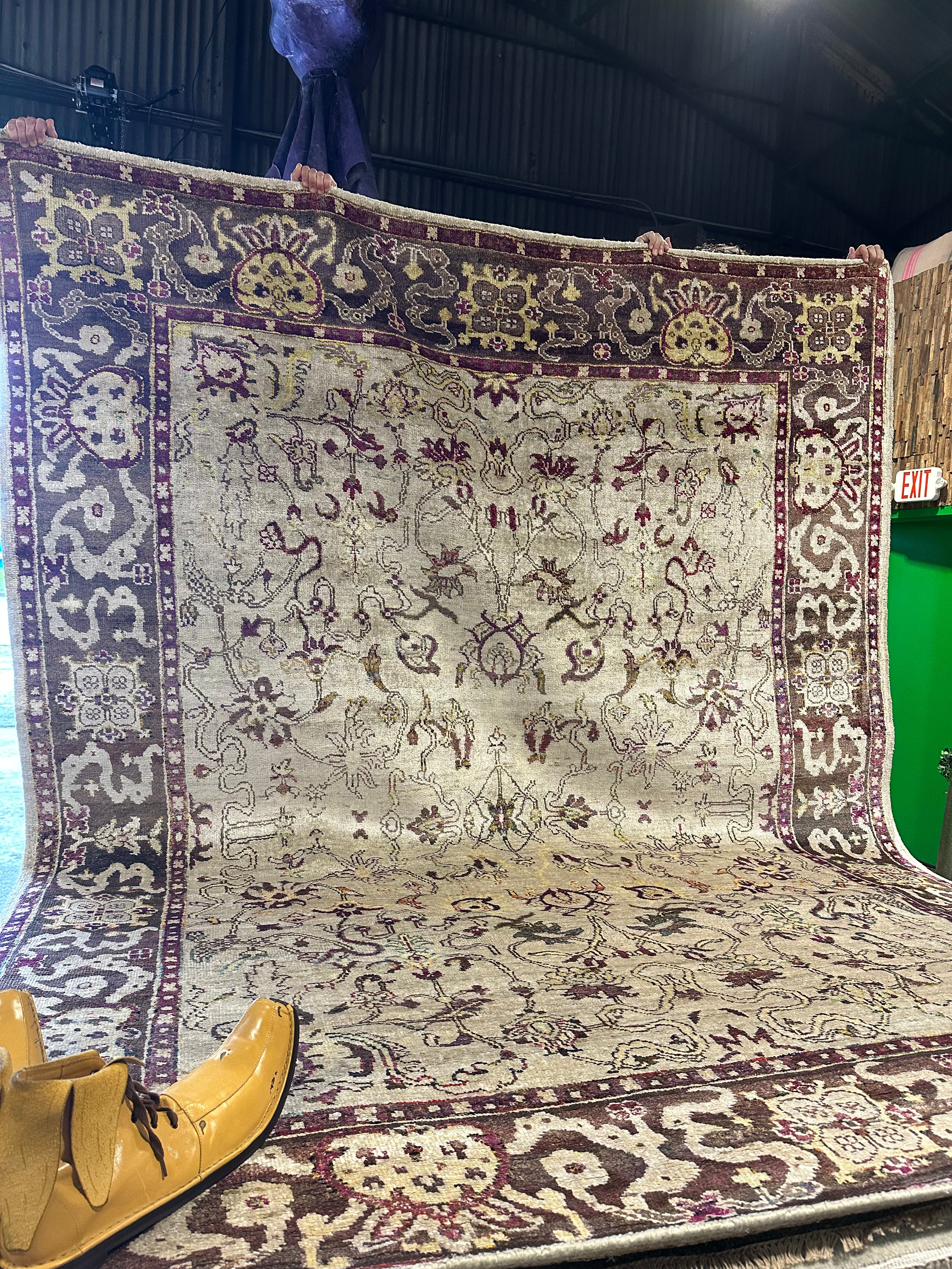 Trixie Kole 8x10 Beige Hand-Knotted Kashan Rug