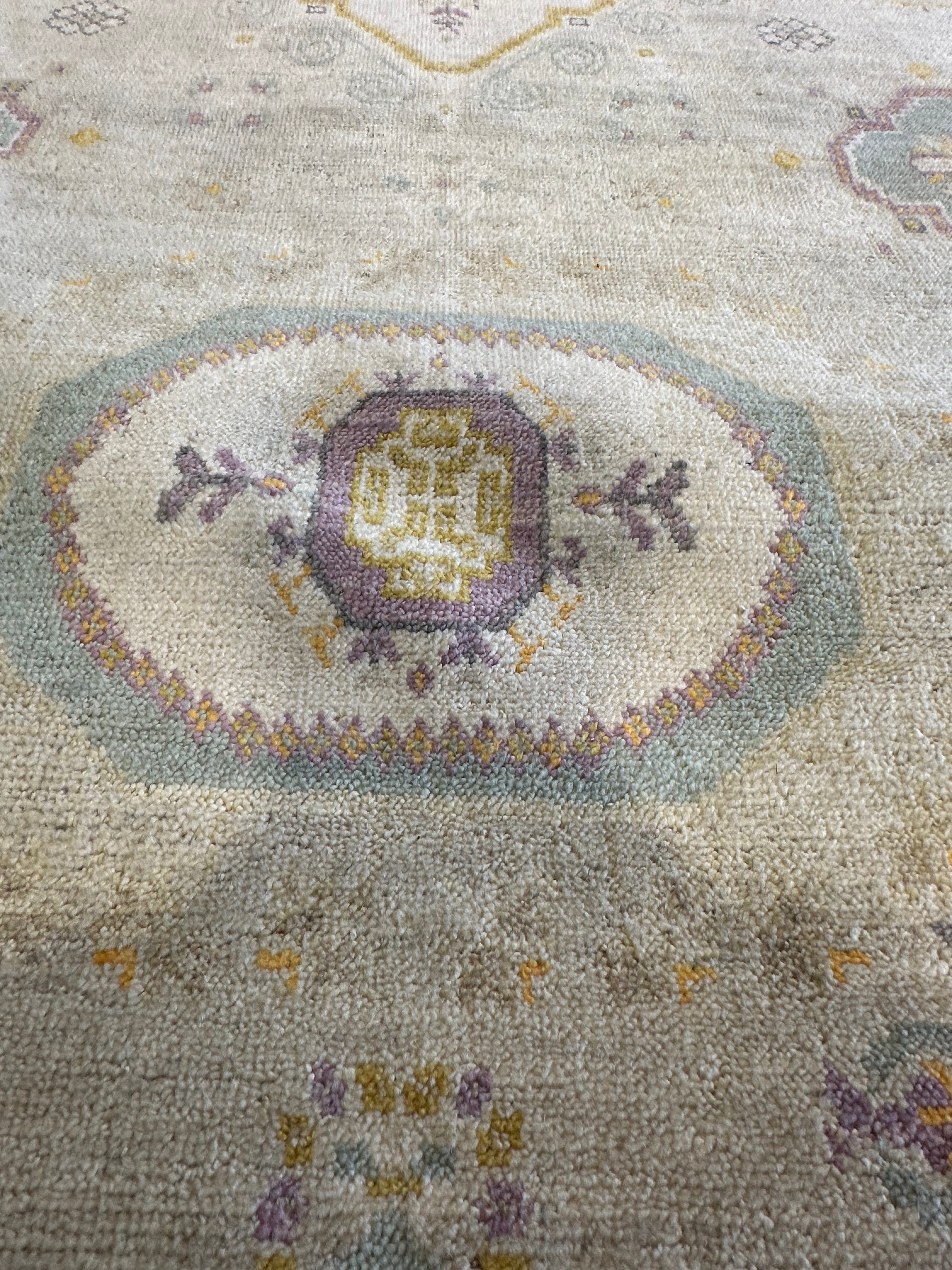 Donna Mills 9.3x12 Hand-Knotted Tan & Gold Oushak
