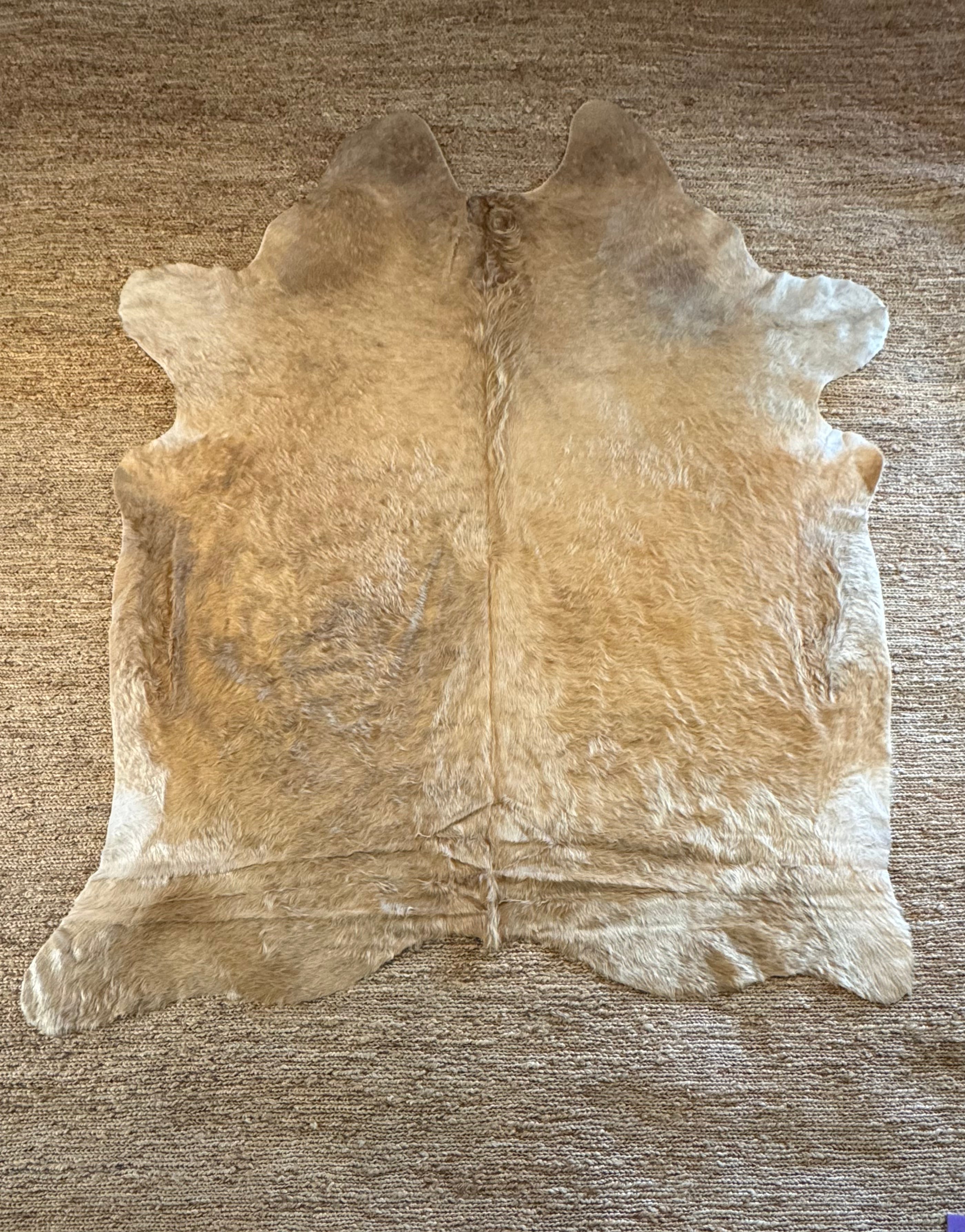 Light Beige 6.3x7.6 Large Cowhide Rug